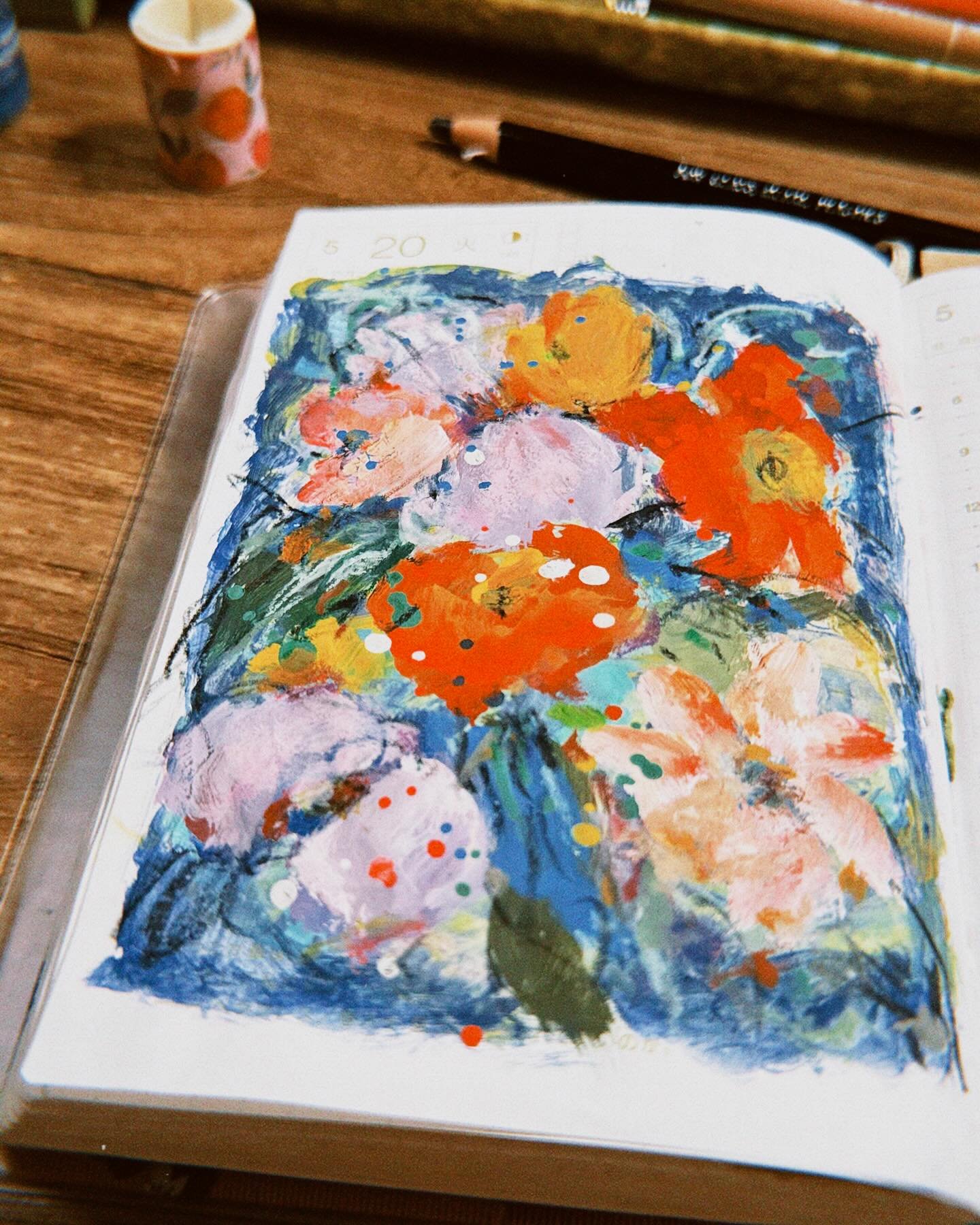 Night play #sketchbook #hobonichitecho #dailypainting #mixedmedia