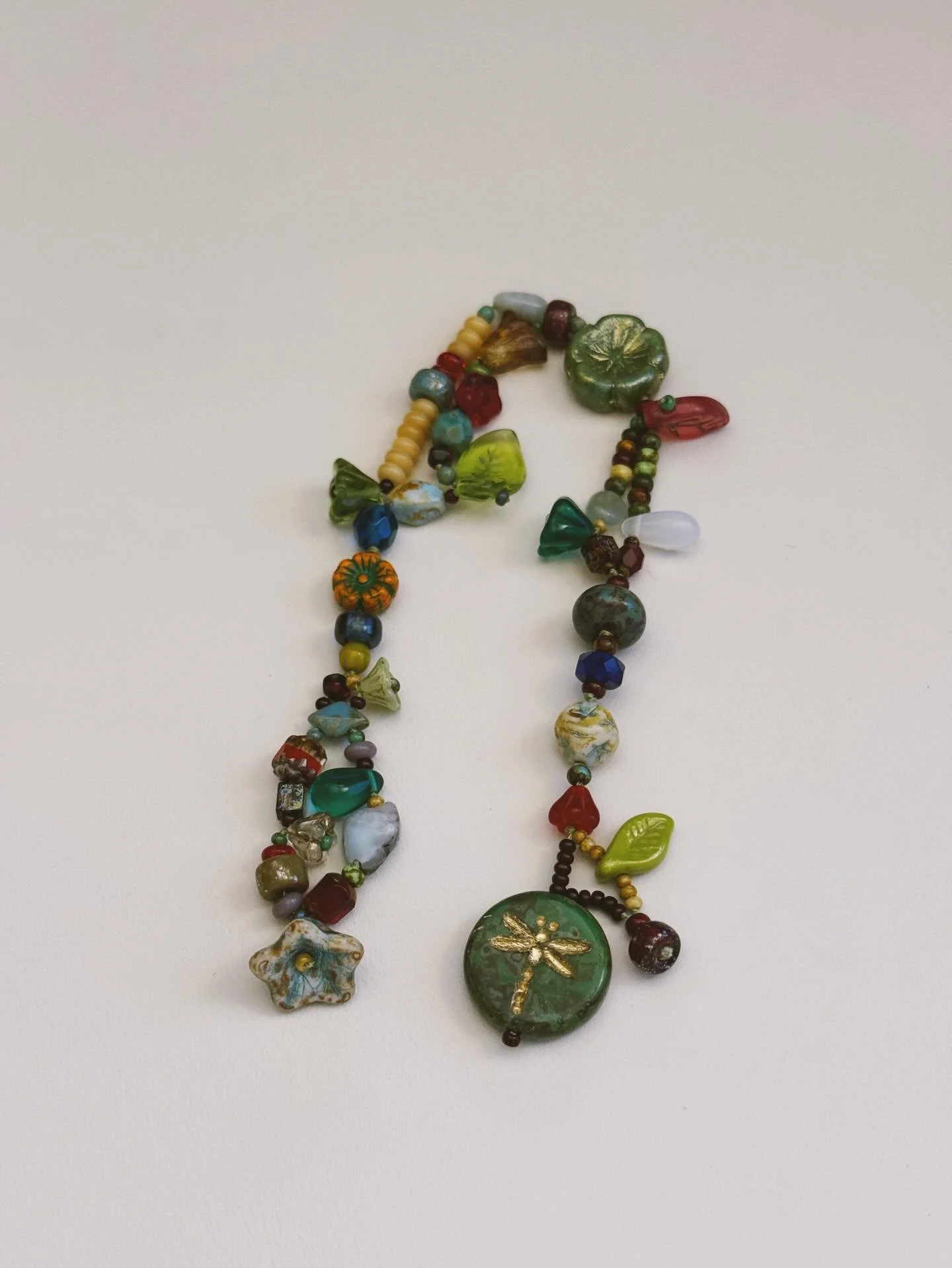 Latest obsession🙃 
#beadjewelry #beadbracelets #beadwork