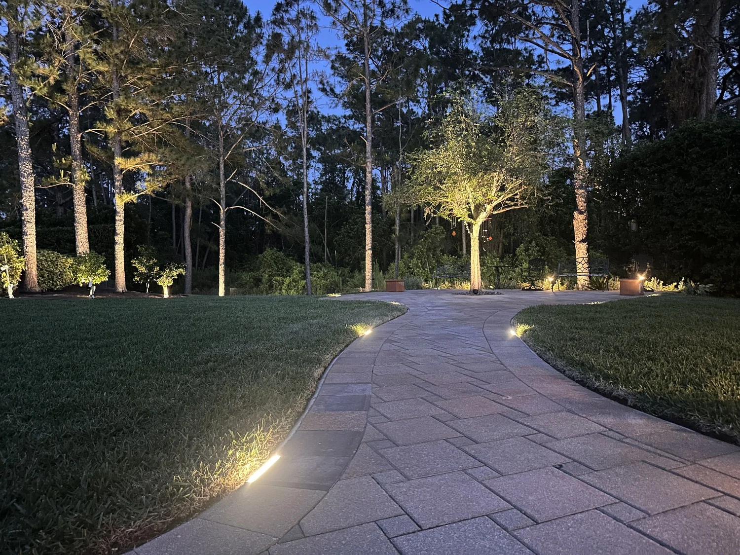 Variable Lighting Path Path Lighting Design Guide | EcoTek