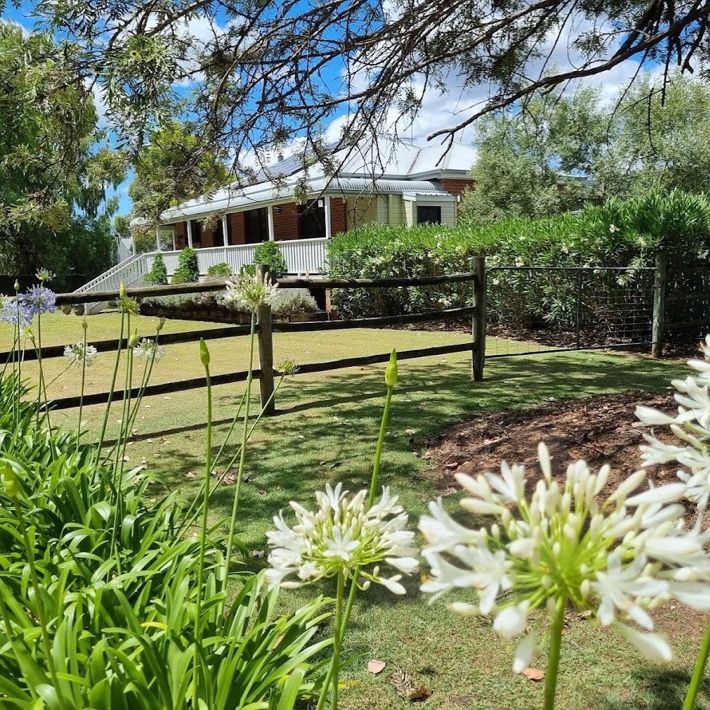 We would like to introduce you to our beautiful property Maranda Country Estate. Located in the heart of Broke. 
.
Maranda is a 5 bedroom 4 bathroom Australian colonial property with traditional bullnose verandah to the front and rear. 
.
Maranda is 