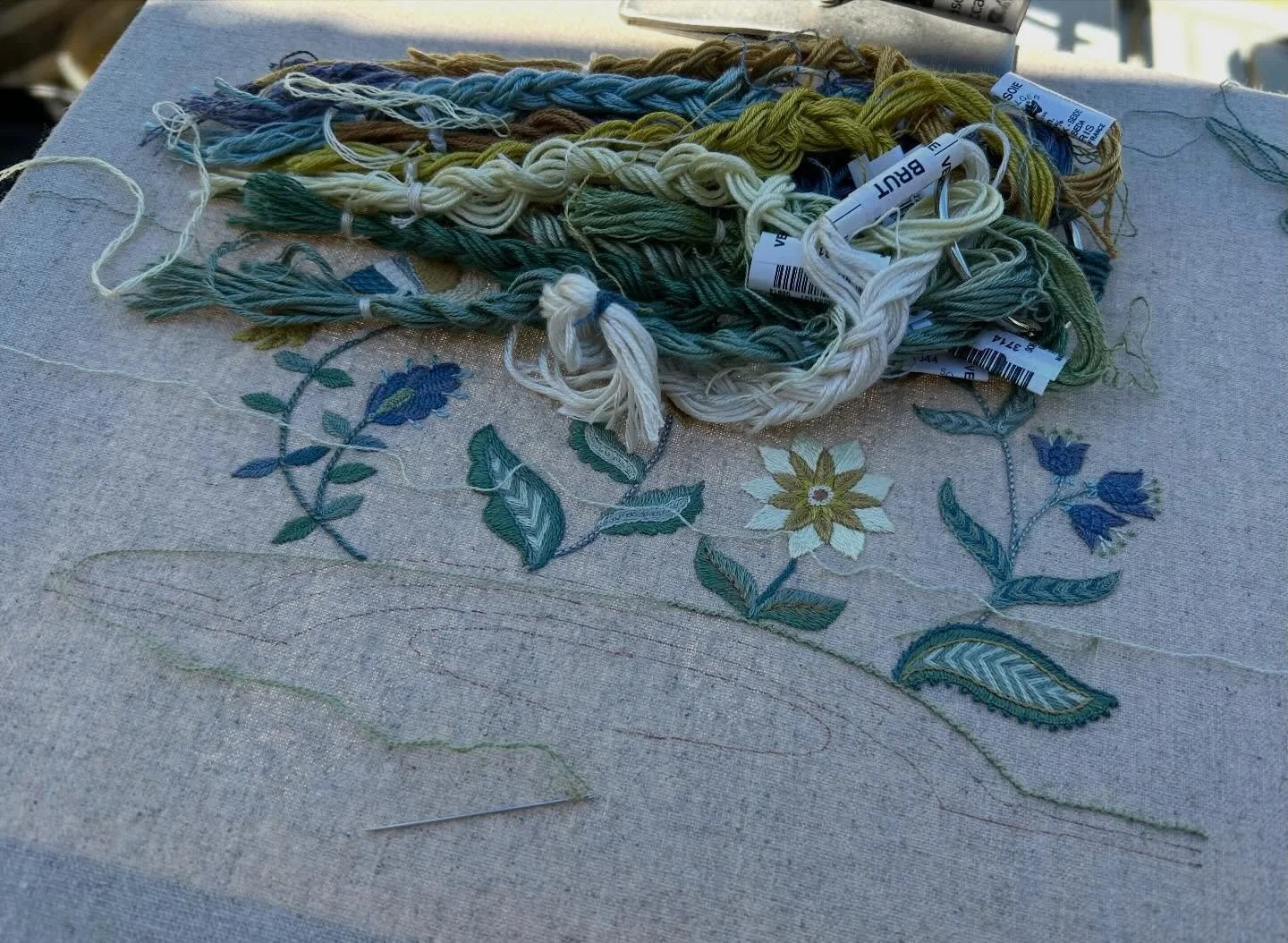 Almost there&hellip;.
What I had in mind for the borders below the flowers didn&rsquo;t work so I flicked through my two of my favourite stitch books for ideas. 
I need up with rows of sheaf stitch and am really happy with the way it looks. Like gree