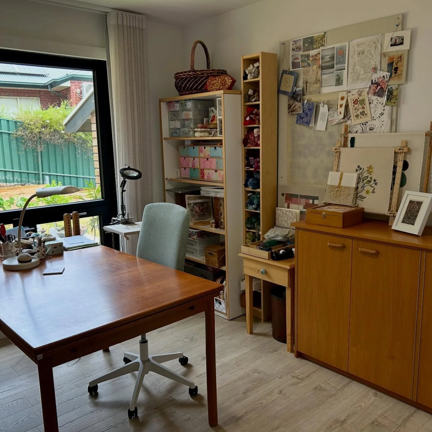 My happy place ❤️
It is much smaller than my lovely studio but it works 😊
&hellip;and no it&rsquo;s rarely this tidy 😂