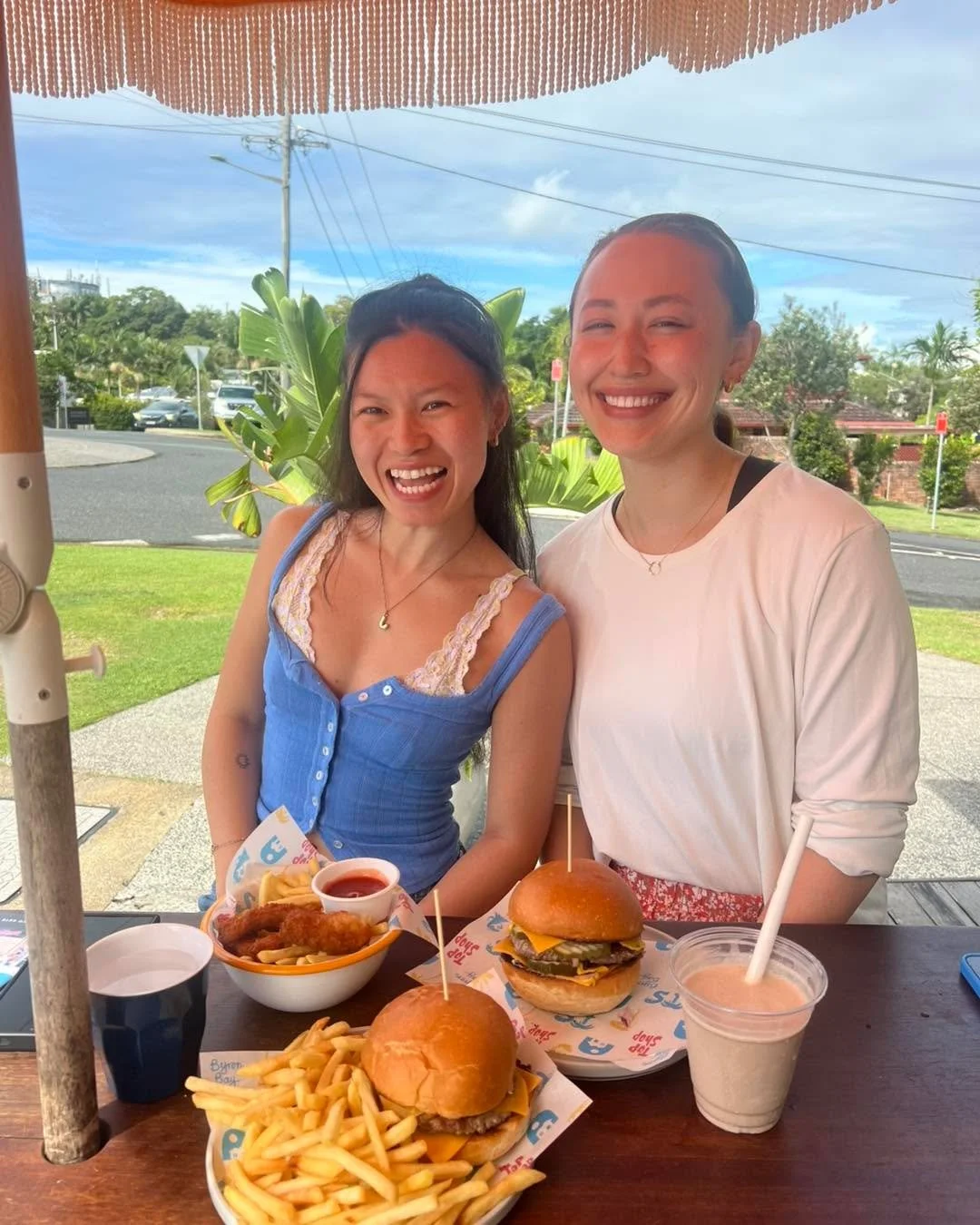 We love seeing your Topshop moments!🍔🌞
Thanks, julianna_lavey, for sharing your pictures with us! 

#topshopbyronbay #burgers #bestburgersintown #byronbay