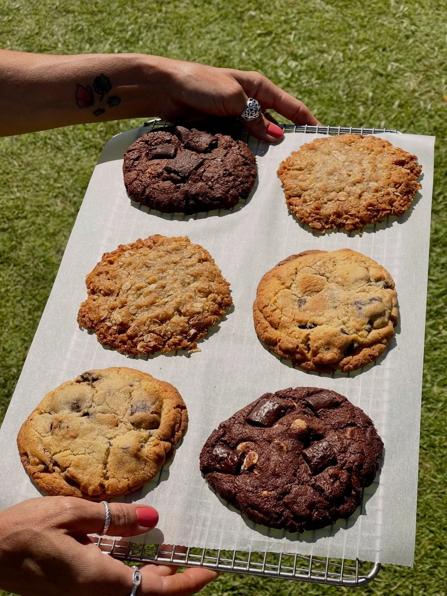 The cookie lineup we can&rsquo;t stop thinking about🤎🤤

✨Anzac cookie
✨Triple chocolate (gf)
✨Choc chip

Tell us your pick!🍪

#topshopbyronbay #cookies #byronbay #CoffeeCulture #coastallife