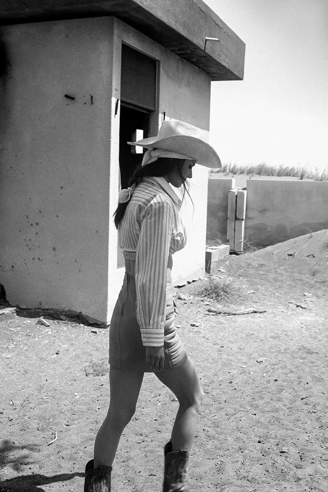 093A8869-Edit copy-Edit B&W.jpg