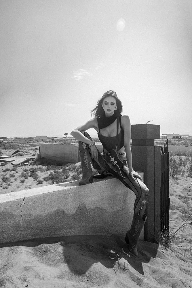 093A8650-Edit B&W.jpg