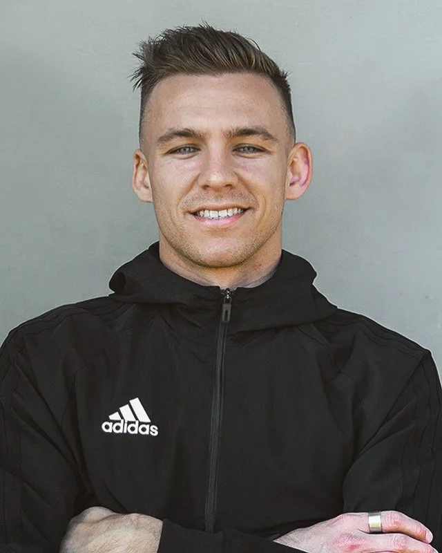 Youth and adult goalkeeper coaching Auckland – master positioning, footwork, and reaction saves