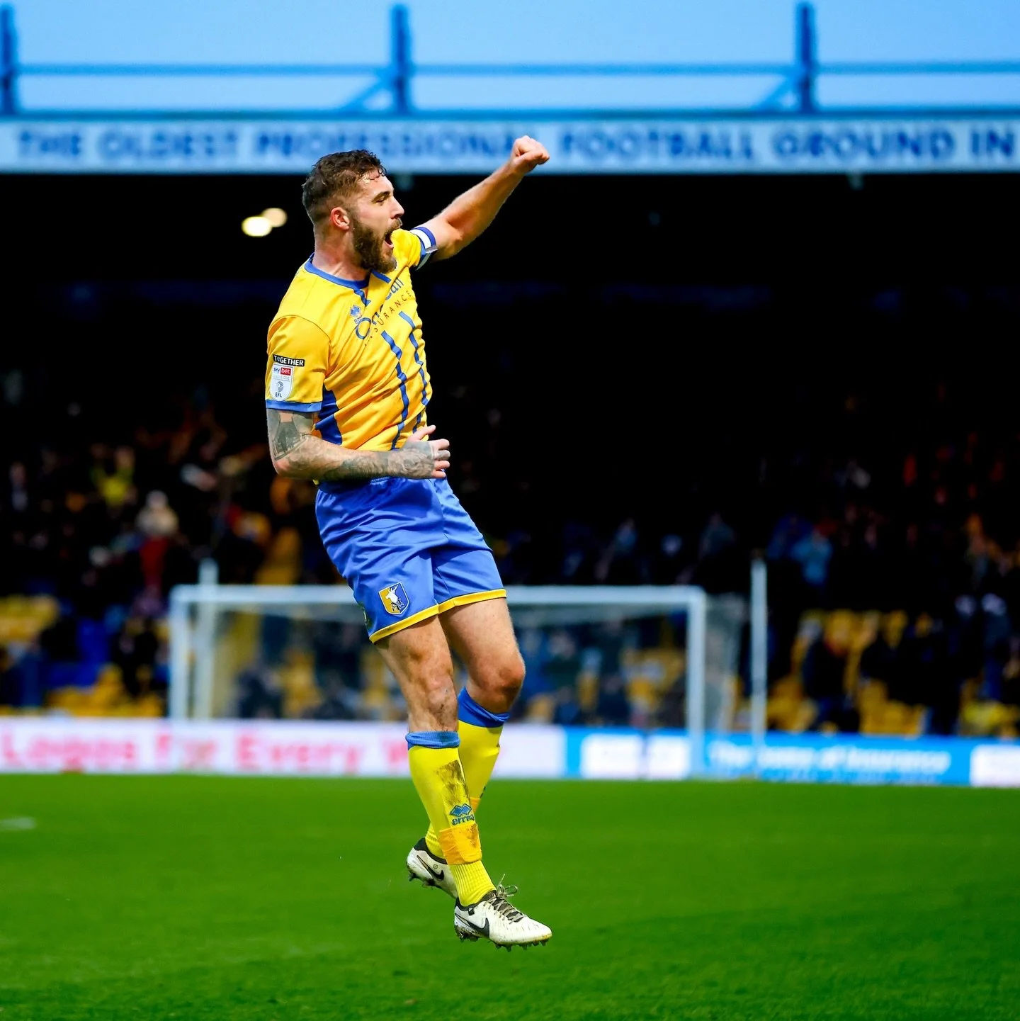 Mansfield Town 1 - 2 Stockport County 🟡🔵

#Photographer #photography #Stags #football #MTFC