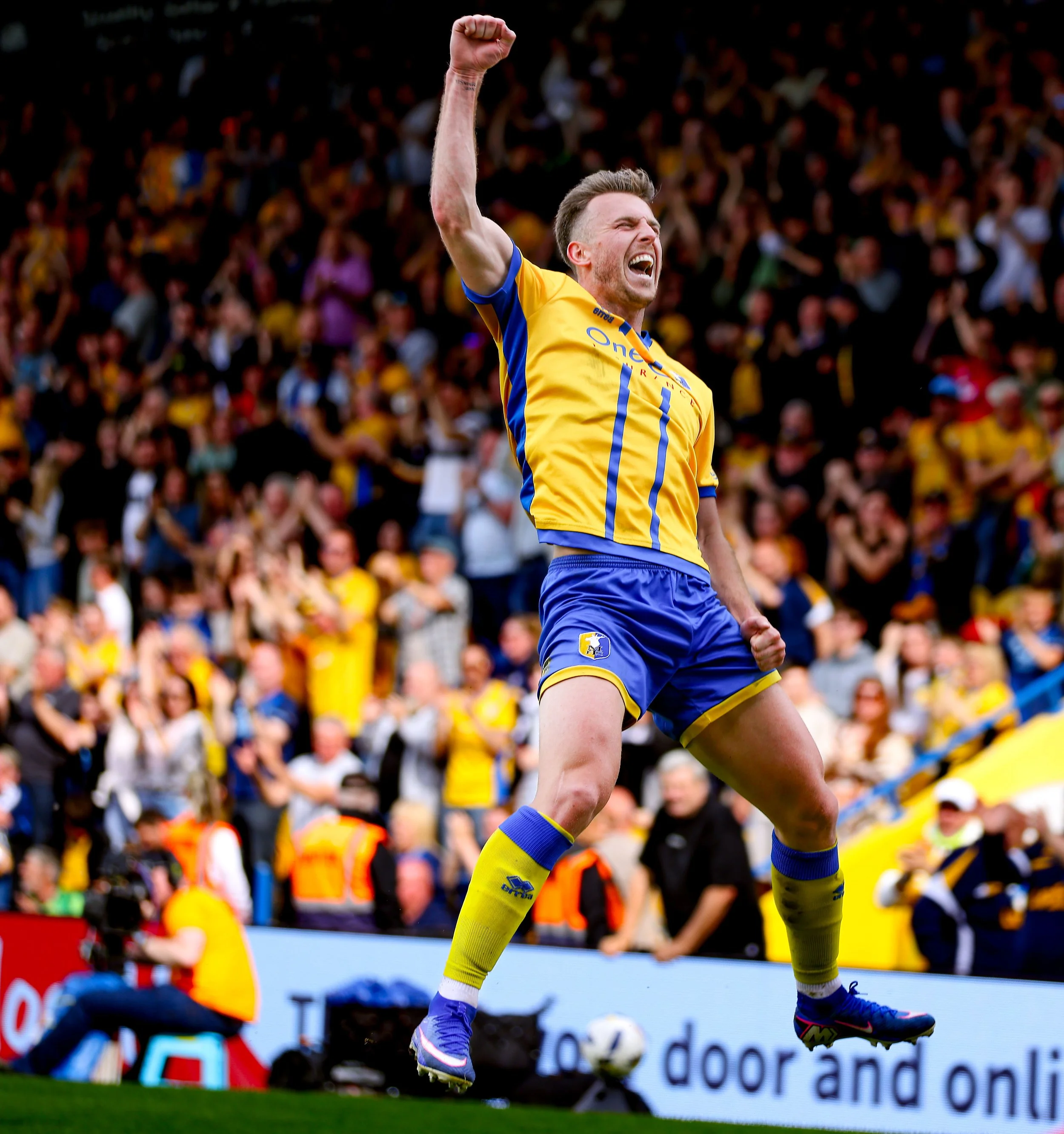 Stags vs Cardiff-27.jpg