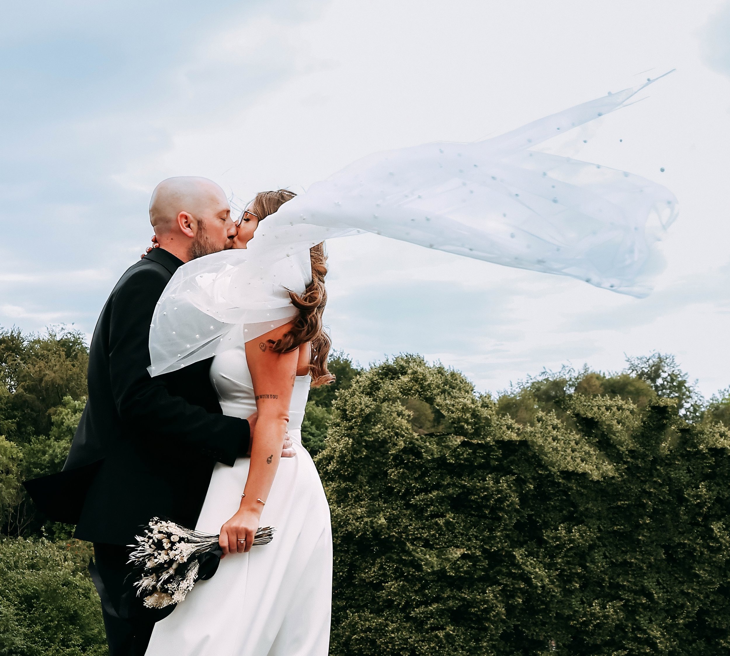 Mr & Mrs Tongue-6.jpg