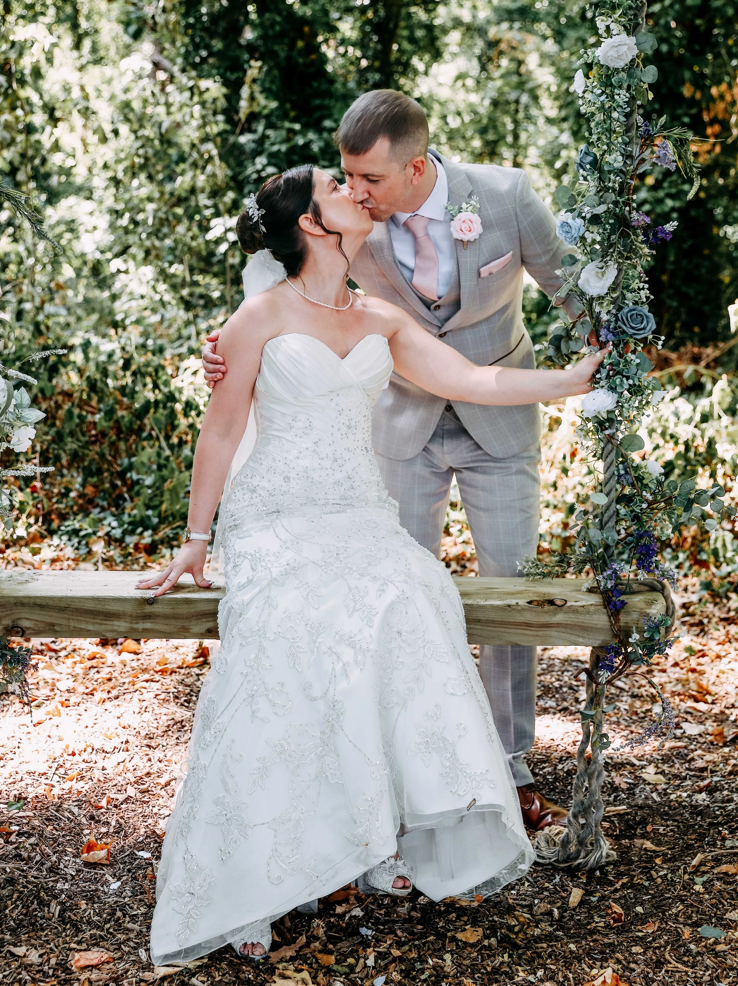 Mr & Mrs Roe-117c.jpg