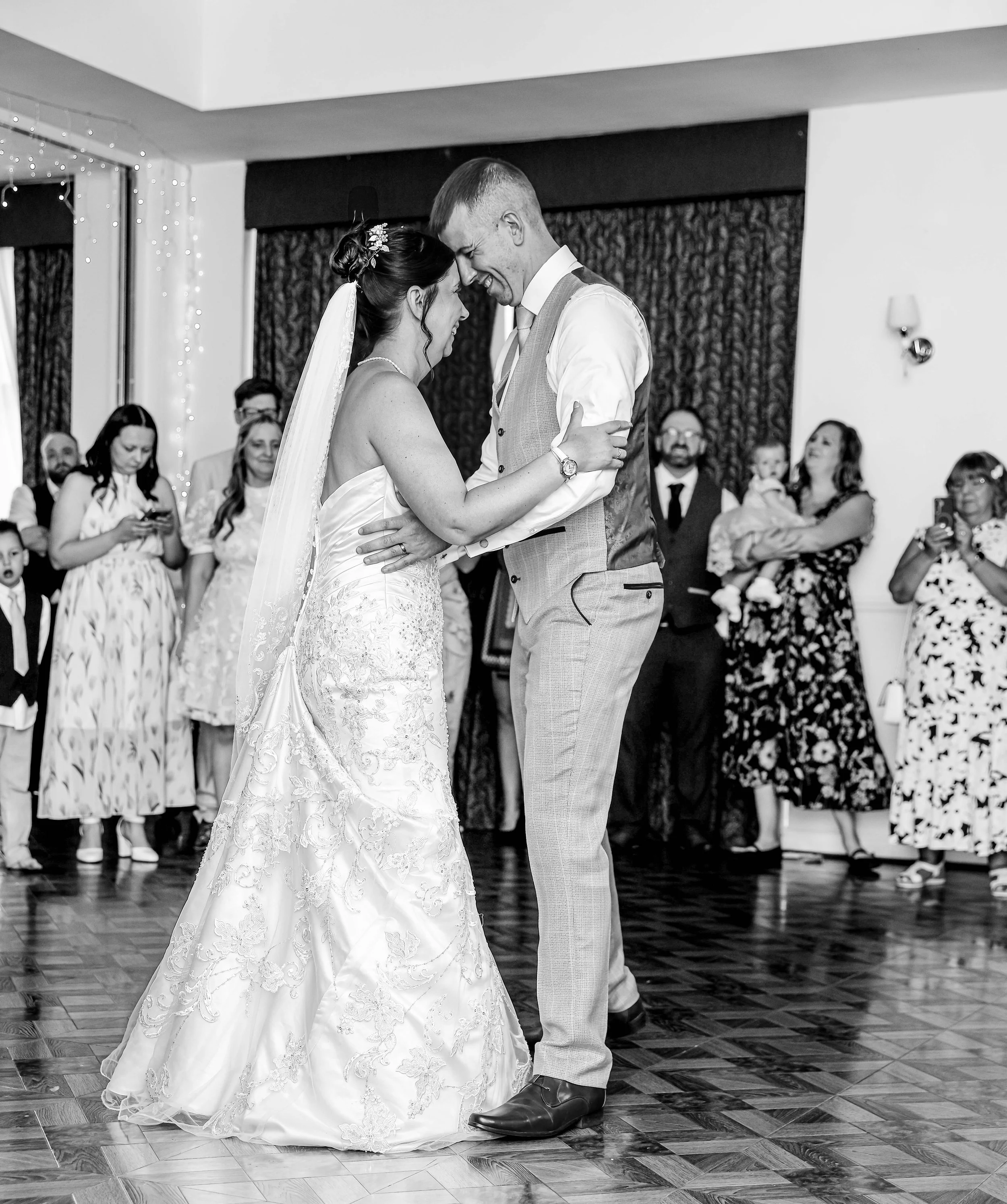 Mr & Mrs Roe-188B&W.jpg