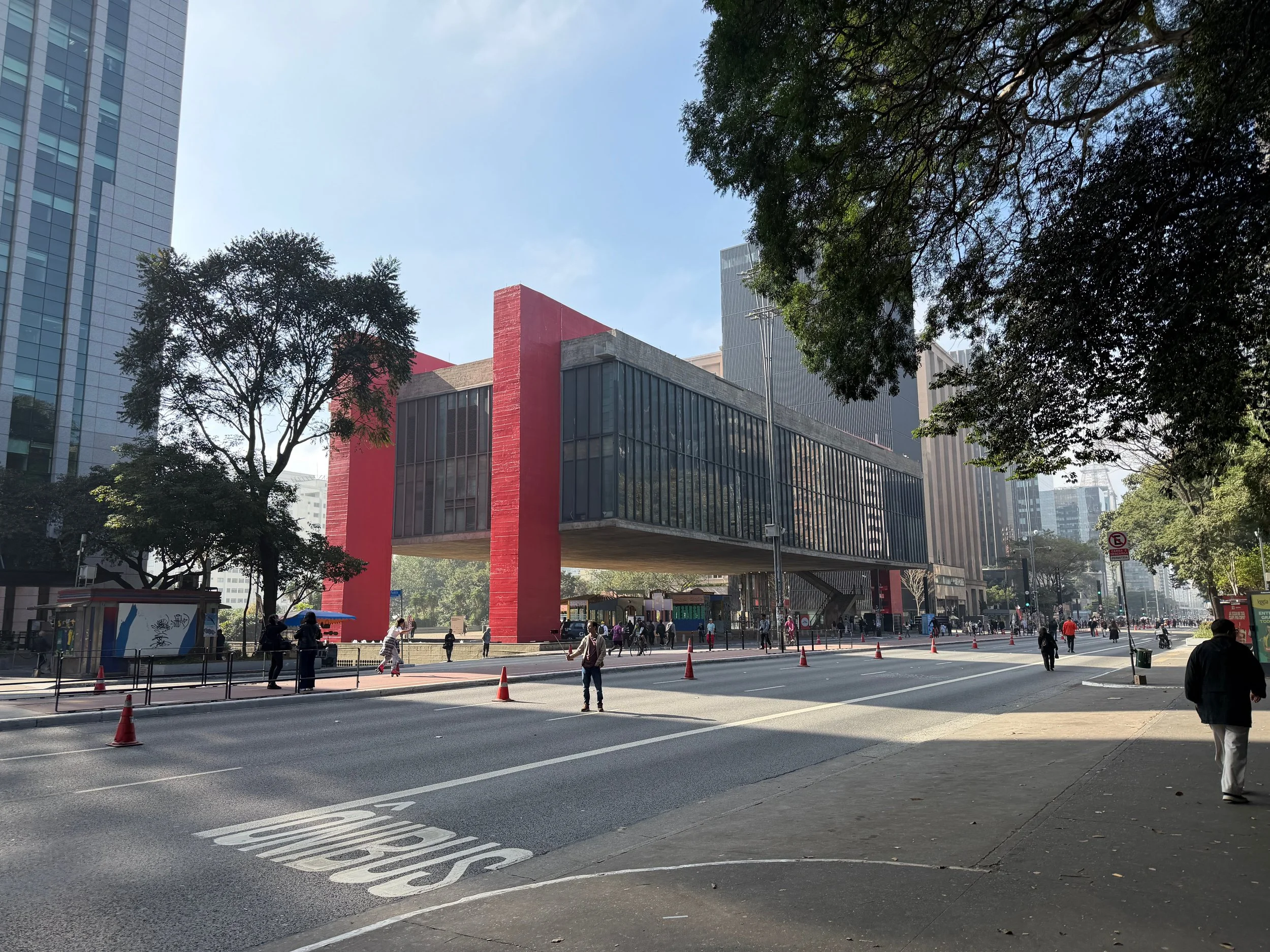 Avenida Paulista - MASP (Museum of Art São Paulo)
