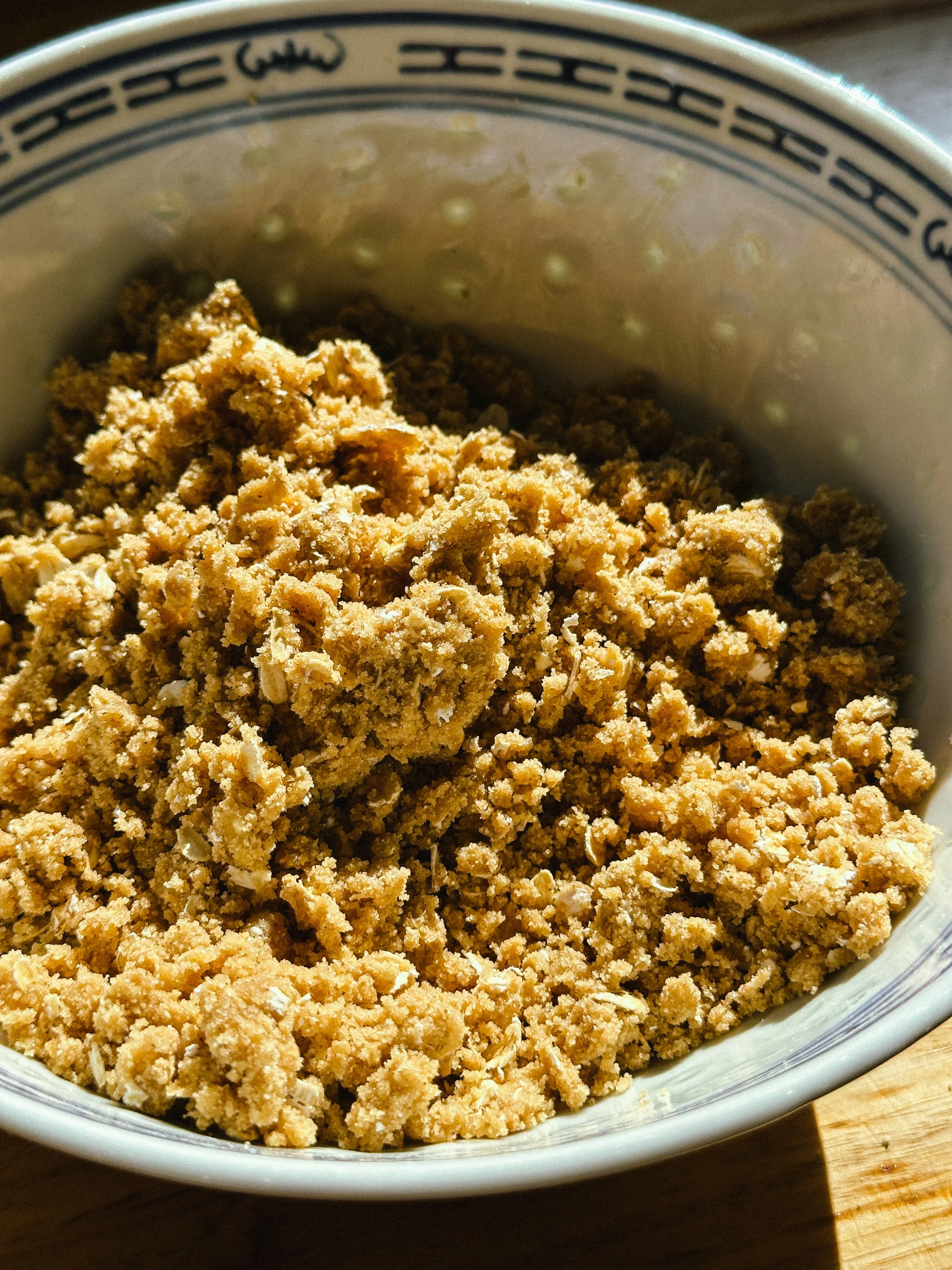 Apple Crumble Blondies (Copy)