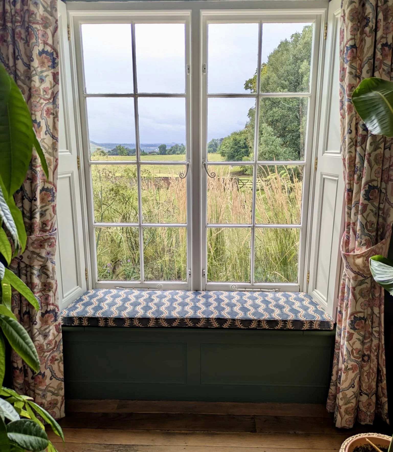 Trapeze Window Cushion