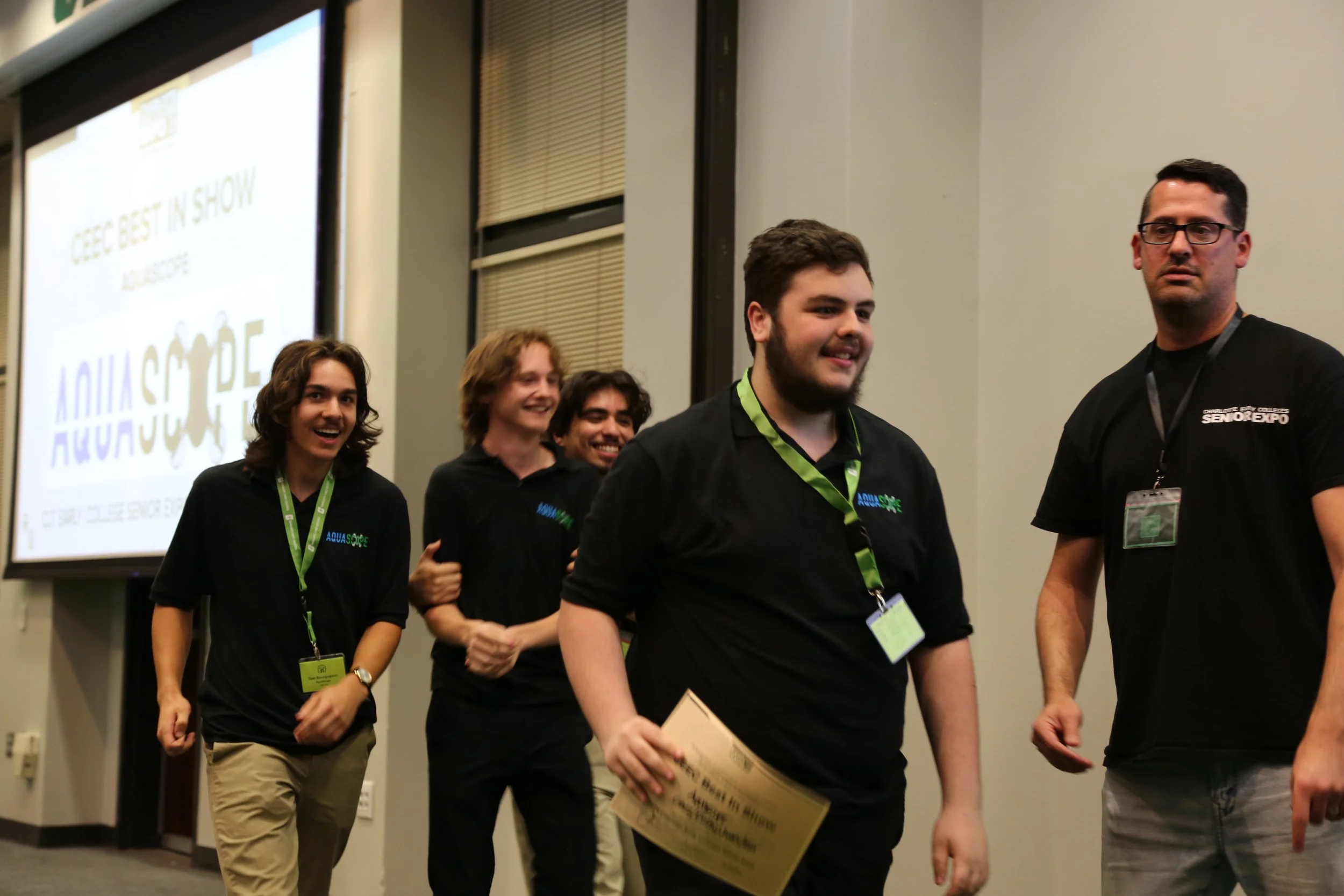 CEEC - 2nd Place / Best in Show: Aquascope