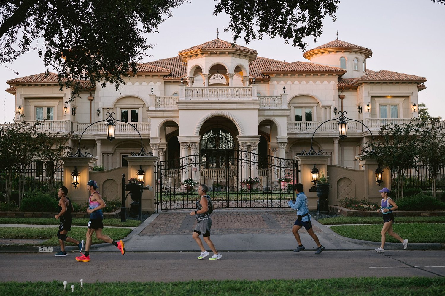 Runners gathered in Sugar Land
