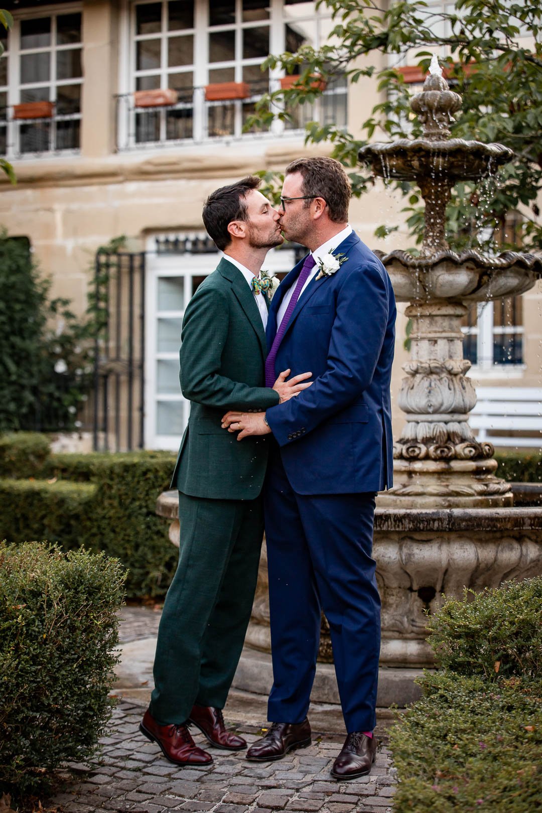 Seance couple mariage gay - Photographe mariage Grenoble - Elo Wedding Photographies-006.jpg