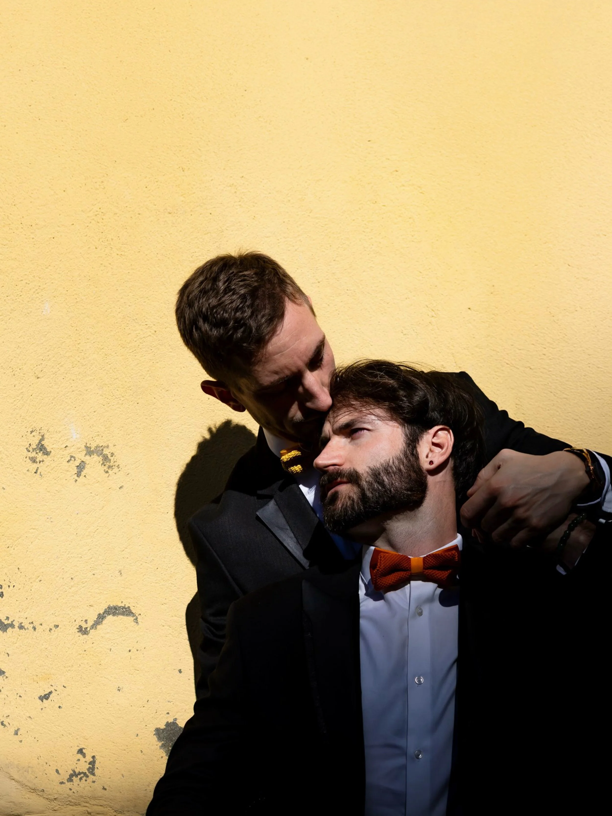 C&rsquo;est le mois des fiert&eacute;s ❤️🧡💛💚💙💜
Je suis tr&egrave;s fi&egrave;re de pouvoir vous montrer &agrave; nouveau ces images et d&rsquo;&ecirc;tre consider&eacute;e comme une safe place par la communaut&eacute; LGBTQ+

Chez Elo Wedding Ph