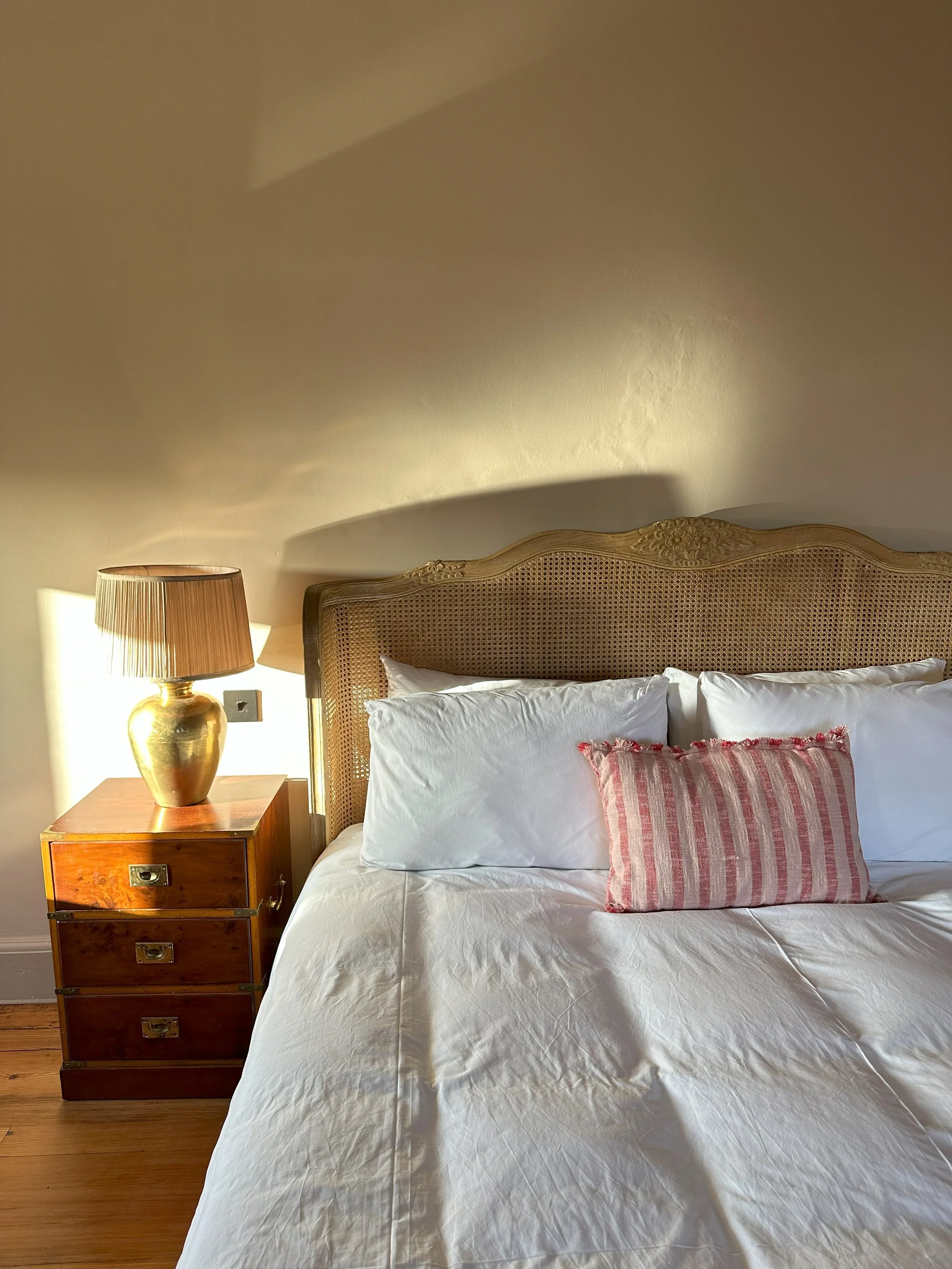 Llys Esgob Bed 180625.jpeg