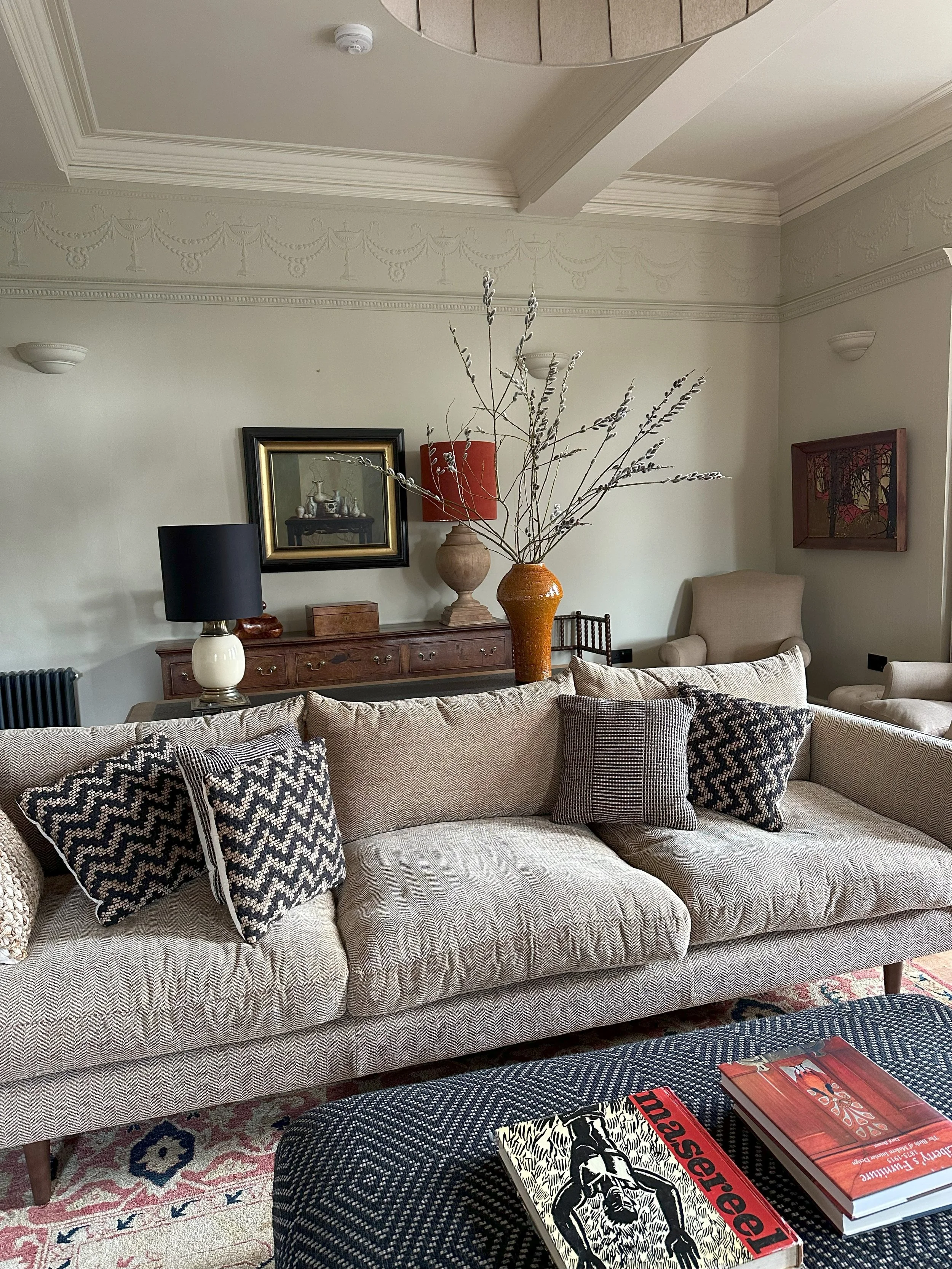 Lounge 3 180625.jpeg