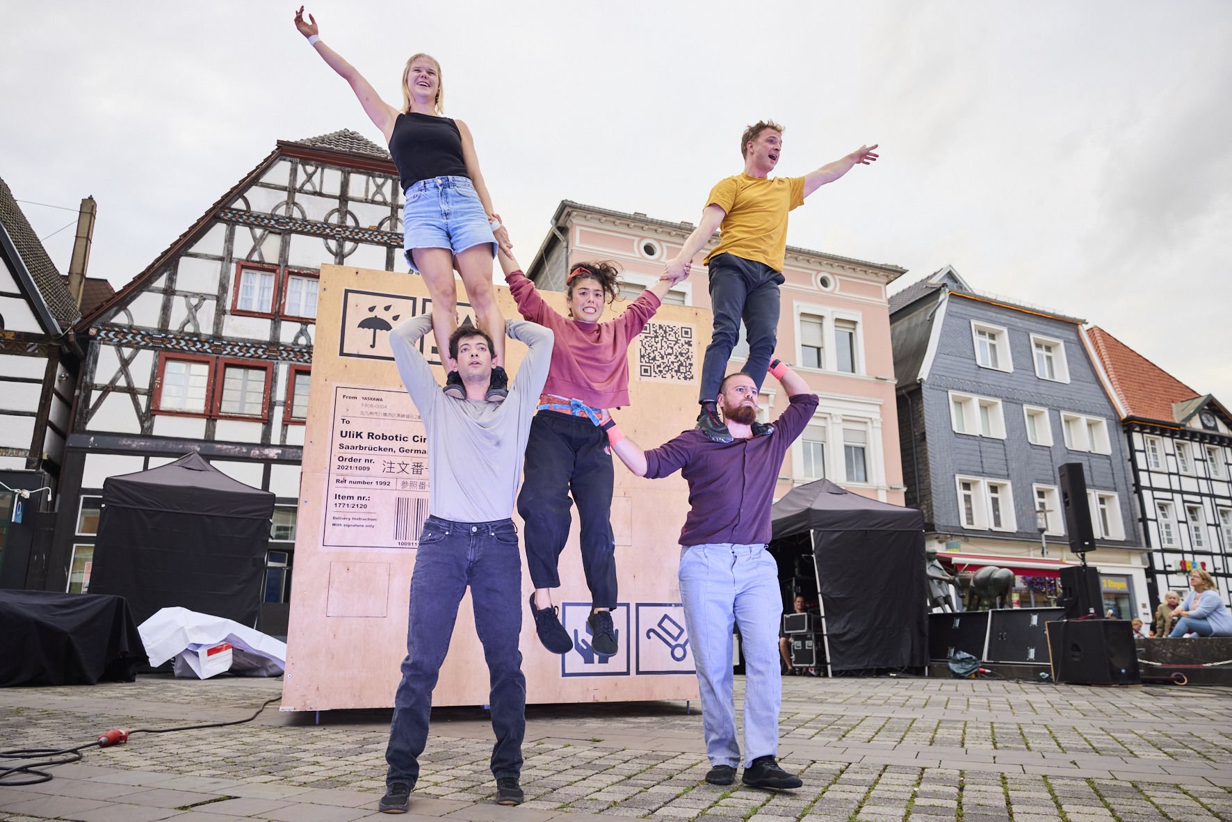 UliK_Robotic_Circus_Salto_Robotale_Show_08_2026_Photo_by_Lena_Kirchner_077.jpg
