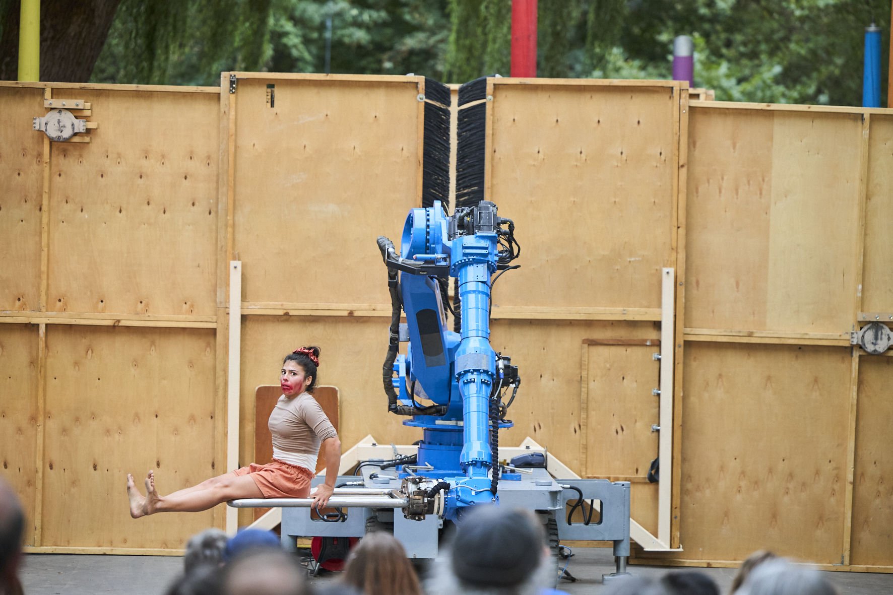 UliK_Robotic_RoboMirror_08_2026_Photo_by_Lena_Kirchner_5.jpg