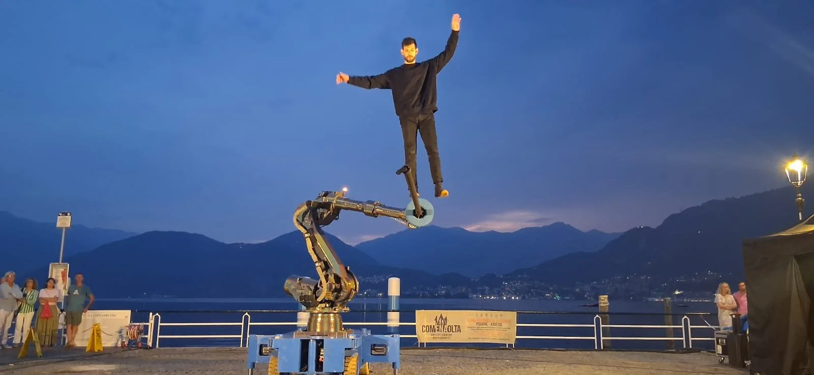 UliK Robotic RoboPole