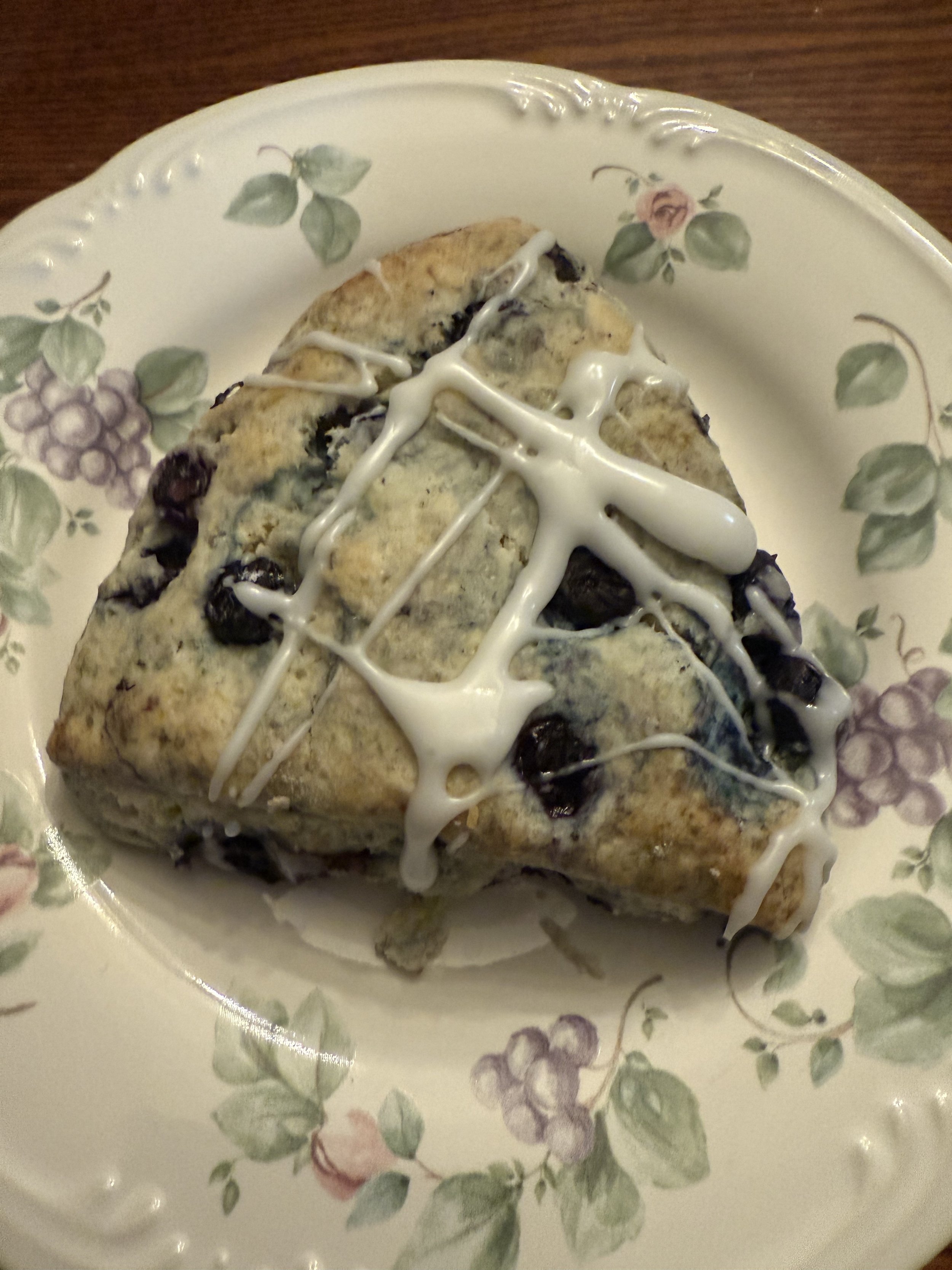 blueberry scone.jpg