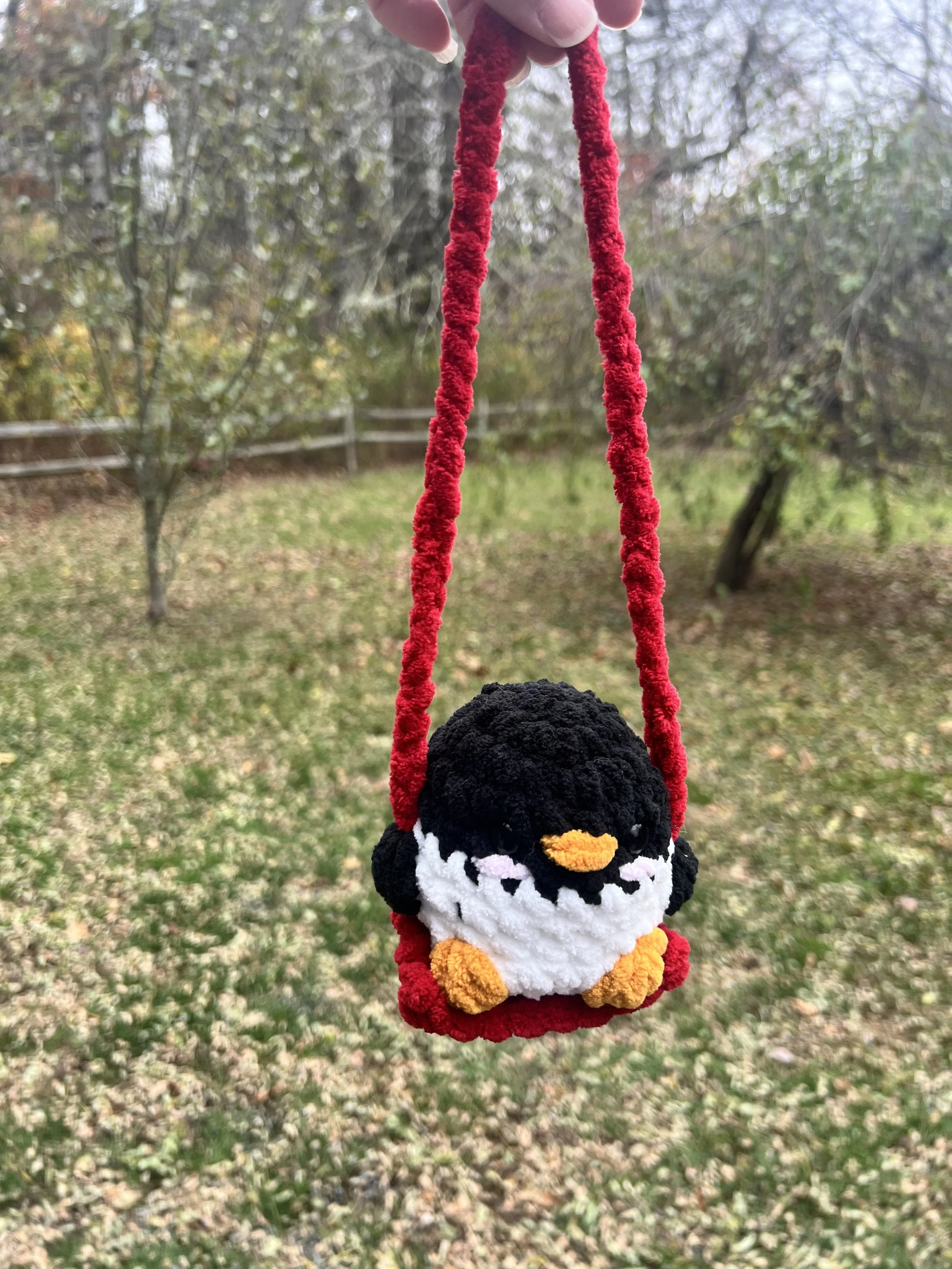 Penguin Swing red.jpg