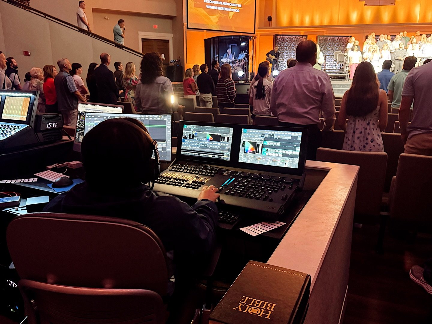 First use for Grapevine First Baptist Church this past weekend, and we&rsquo;re proud to be a part! All new key lighting package on a new truss and motor system, as well as a new production network for stability and growth.

Excited for how this help