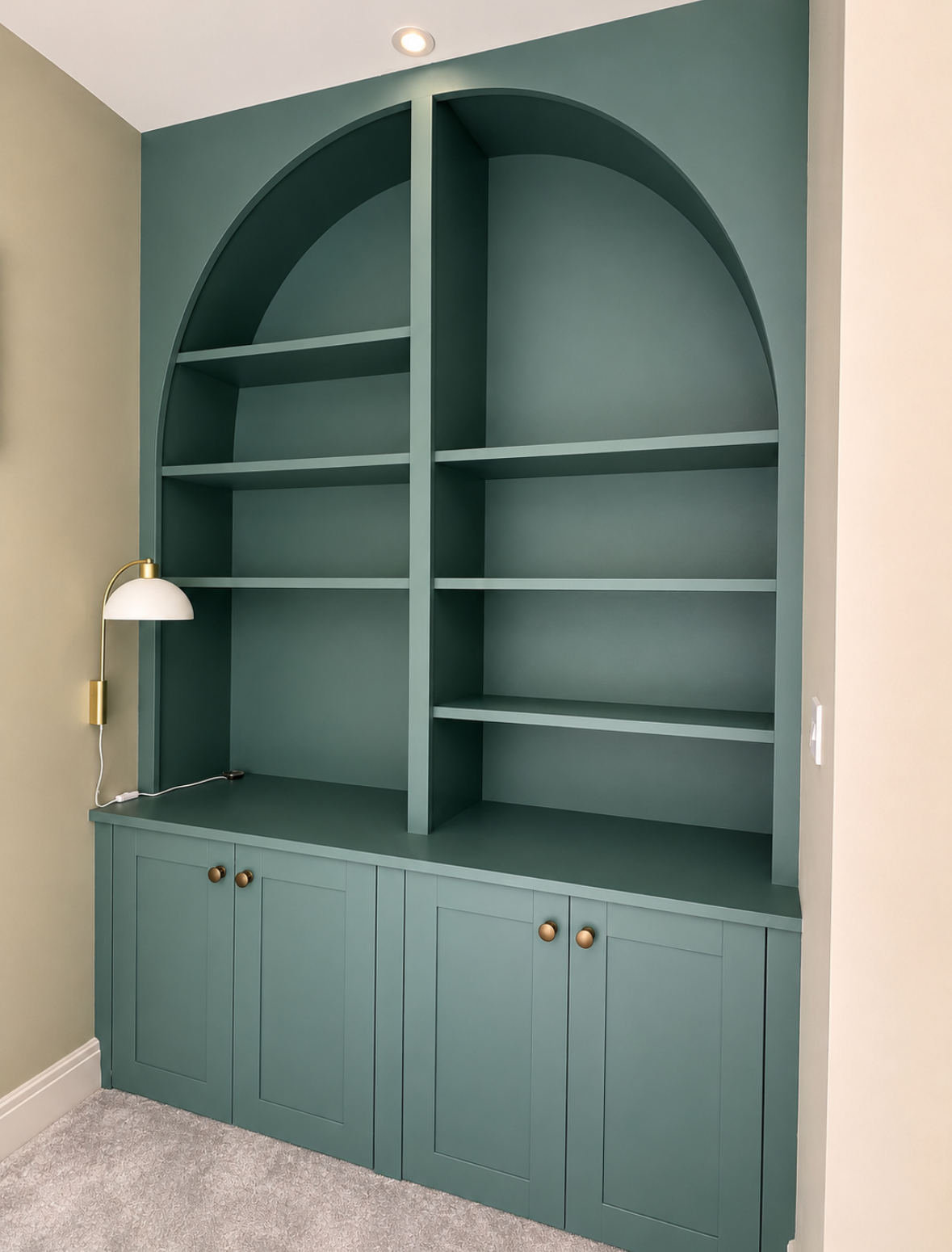 Green painted curves top alcove unit no2.PNG
