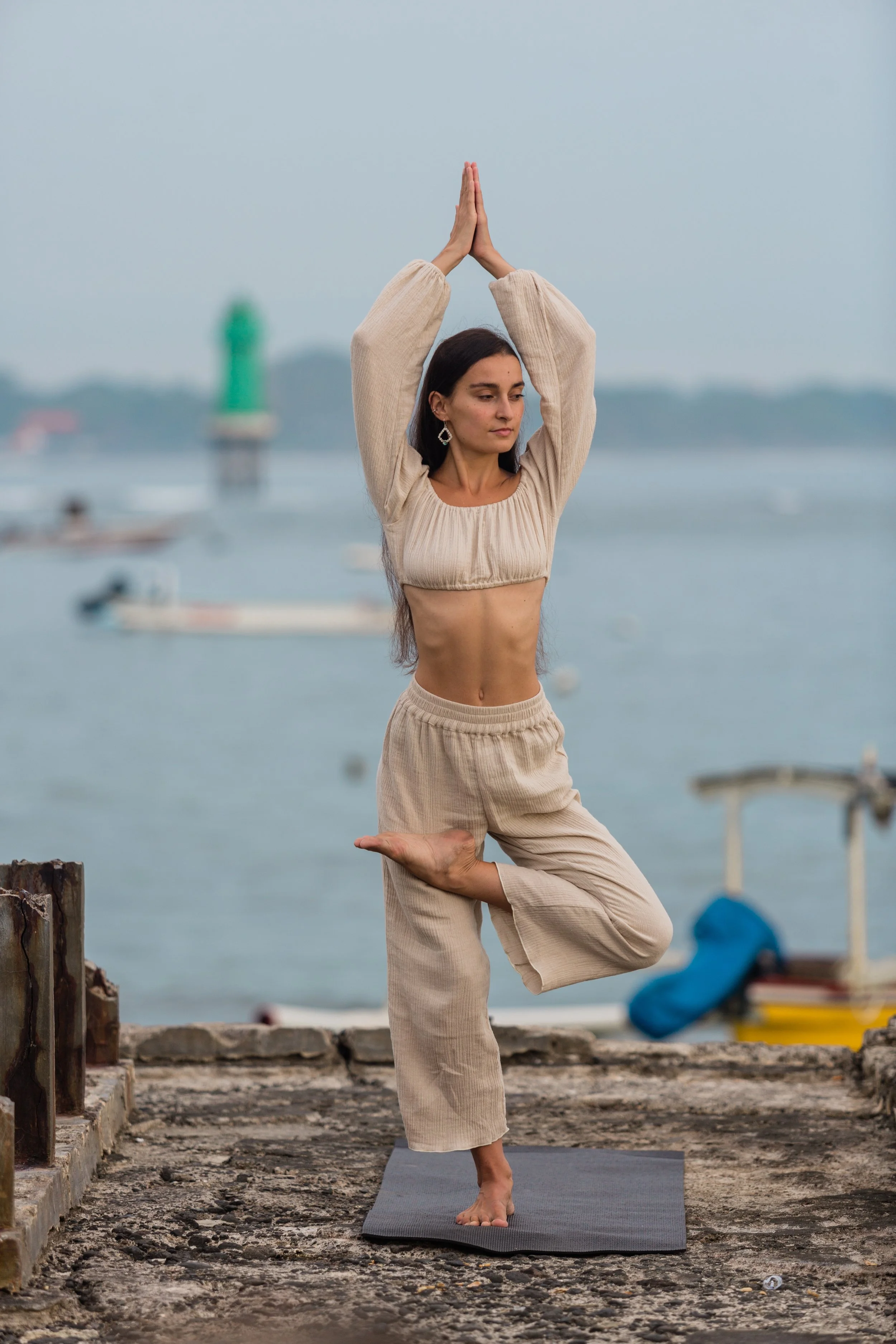 LAURA-YOGA PHOTOS_-63.jpg