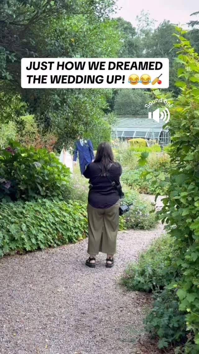 THE WEDDING GAMES WE WANTED! π
ABSOLUTE PEACH OF A DELIVERY FROM @mattdunne95 πππ
Credit to @georgegill29 for the “bumble” reaction and @jed_murphy for filming it π
#cricket #cricketlovers♥οΈ #wedding #weddinggames #wedding