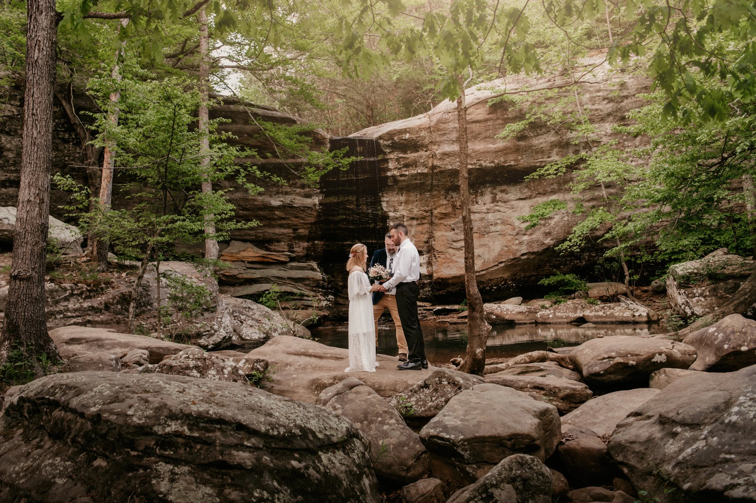 Southern Illinois elopement, Shawnee National Forest, Shawnee National Forest Wedding, Illinois Elopement, Elope Illinois, where to get married in Illinois, Elope Shawnee, Cave in Rock, Ferne Clyffe, Giant City, Ohio River, Jackson Falls, Bell Smith 
