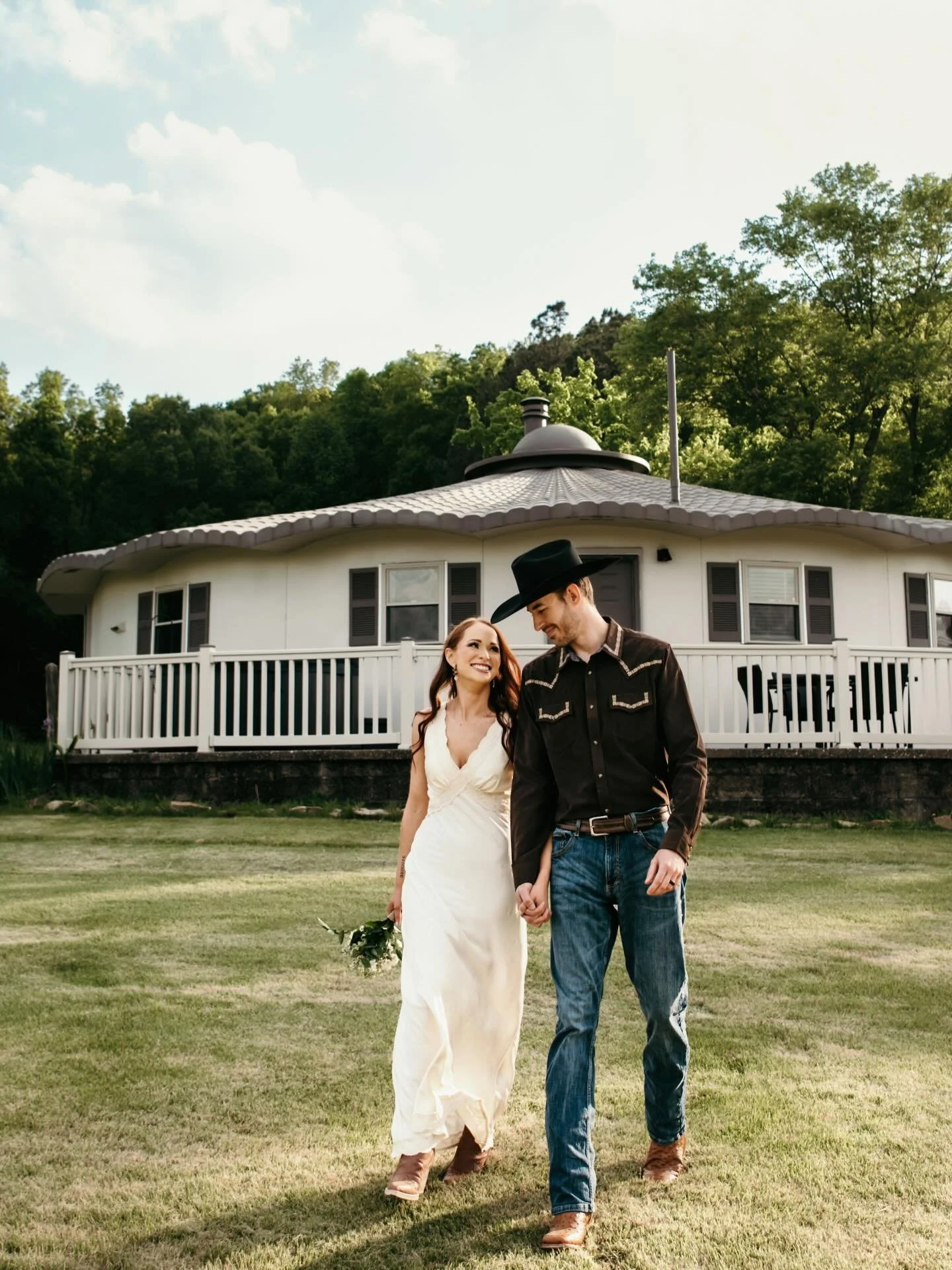 First looks at the gorgeous Round House in the Shawnee!