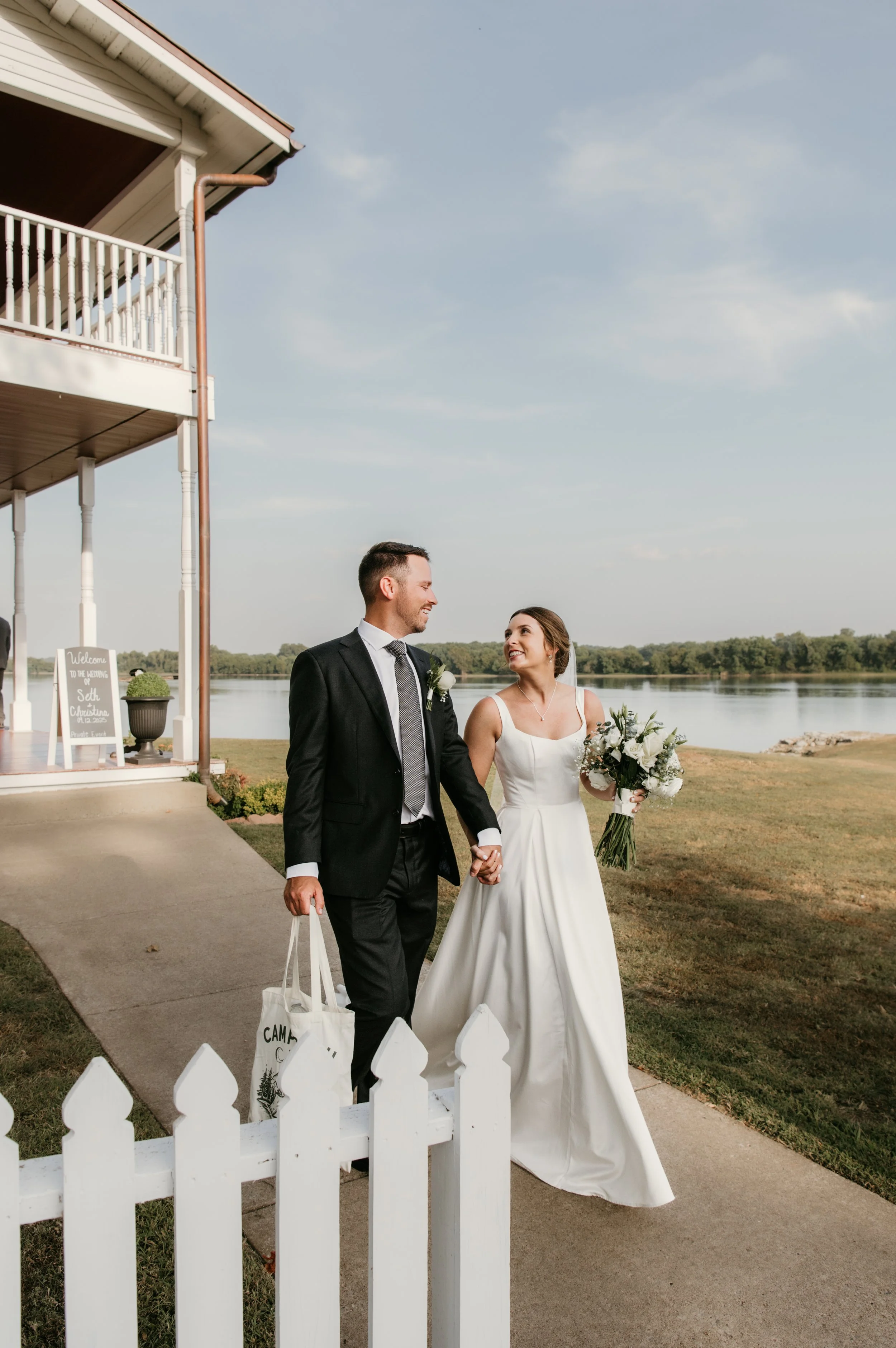 Southern Illinois elopement, Shawnee National Forest, garden of the Gods wedding,  adventure elopement, Shawnee National Forest Wedding, Illinois Elopement, Elope Illinois, where to get married in Illinois, Elope Shawnee, Cave in Rock, Ferne Clyffe, 