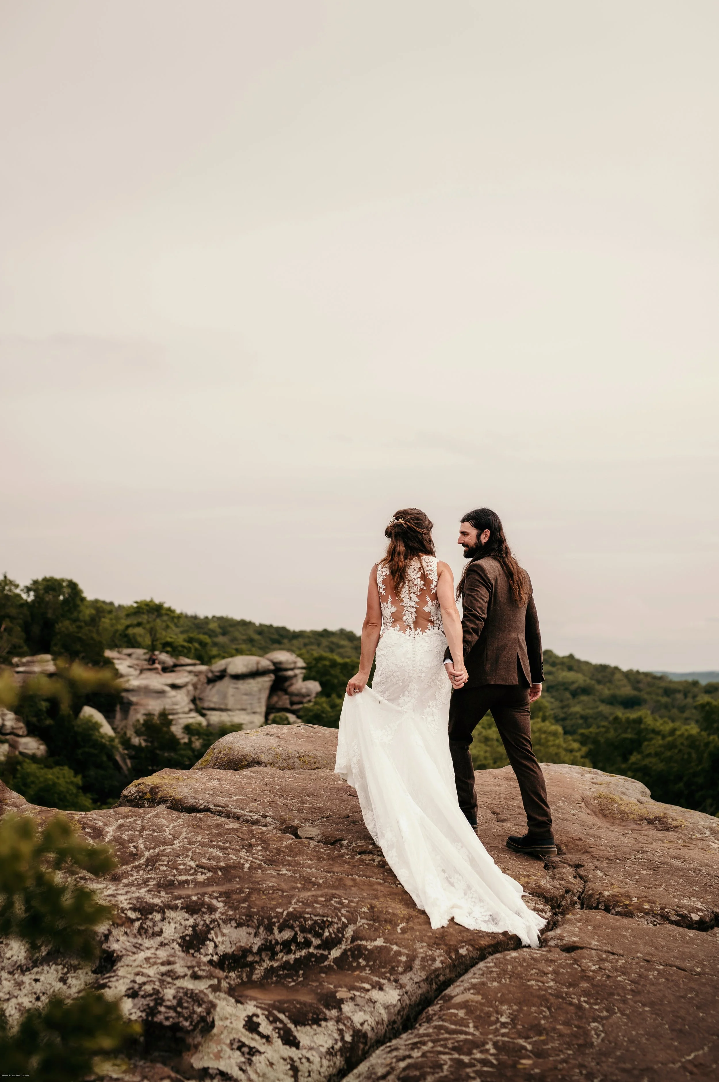 Southern Illinois elopement, Shawnee National Forest, garden of the Gods wedding,  adventure elopement, Shawnee National Forest Wedding, Illinois Elopement, Elope Illinois, where to get married in Illinois, Elope Shawnee, Cave in Rock, Ferne Clyffe, 