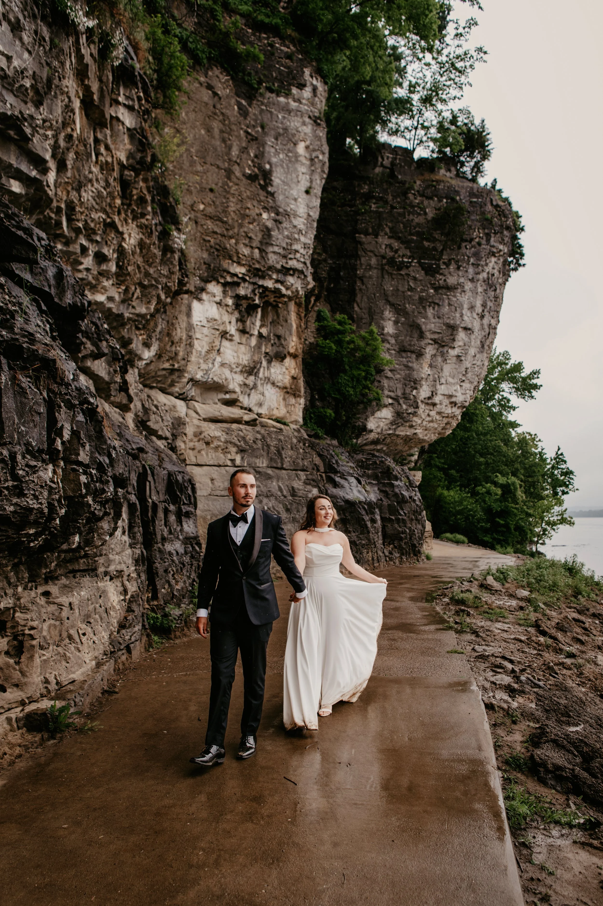 cave in rock elopement