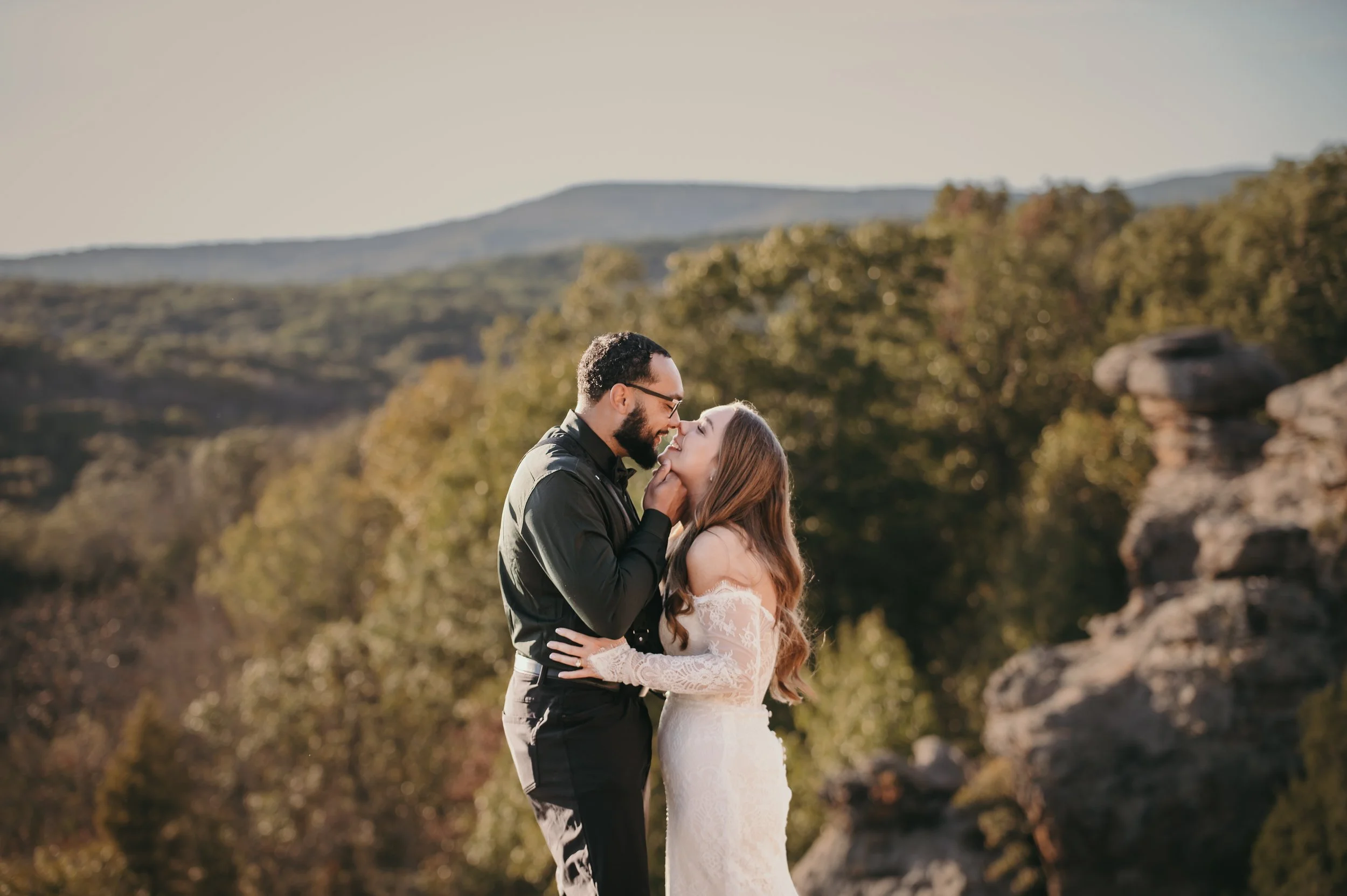 Southern Illinois elopement, Shawnee National Forest, Shawnee National Forest Wedding, Illinois Elopement, Elope Illinois, where to get married in Illinois, Elope Shawnee, Cave in Rock, Ferne Clyffe, Giant City, Ohio River, Jackson Falls, Bell Smith 