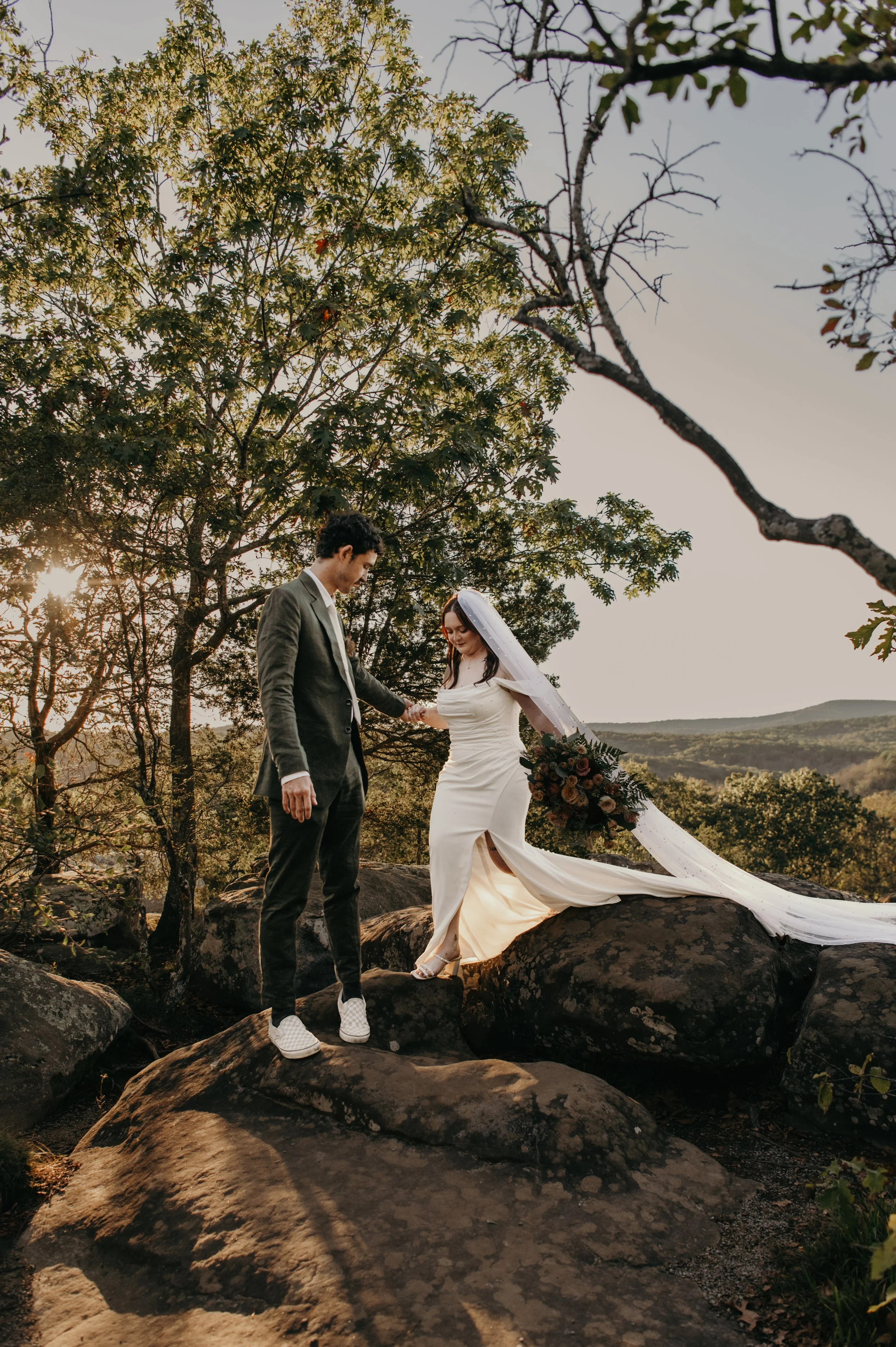 Southern Illinois elopement, Shawnee National Forest, garden of the Gods wedding,  adventure elopement, Shawnee National Forest Wedding, Illinois Elopement, Elope Illinois, where to get married in Illinois, Elope Shawnee, Cave in Rock, Ferne Clyffe, 