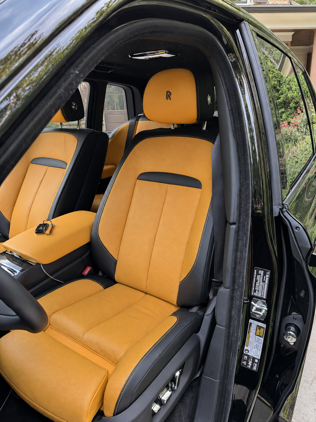 03-front-seats-edited.png