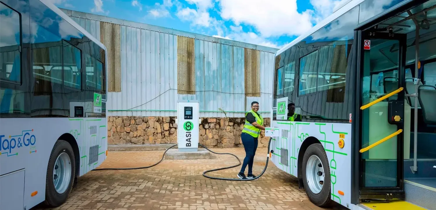 What’s the impact of providing catalytic capital to scale e-buses in Kenya and Rwanda? (BII Report)