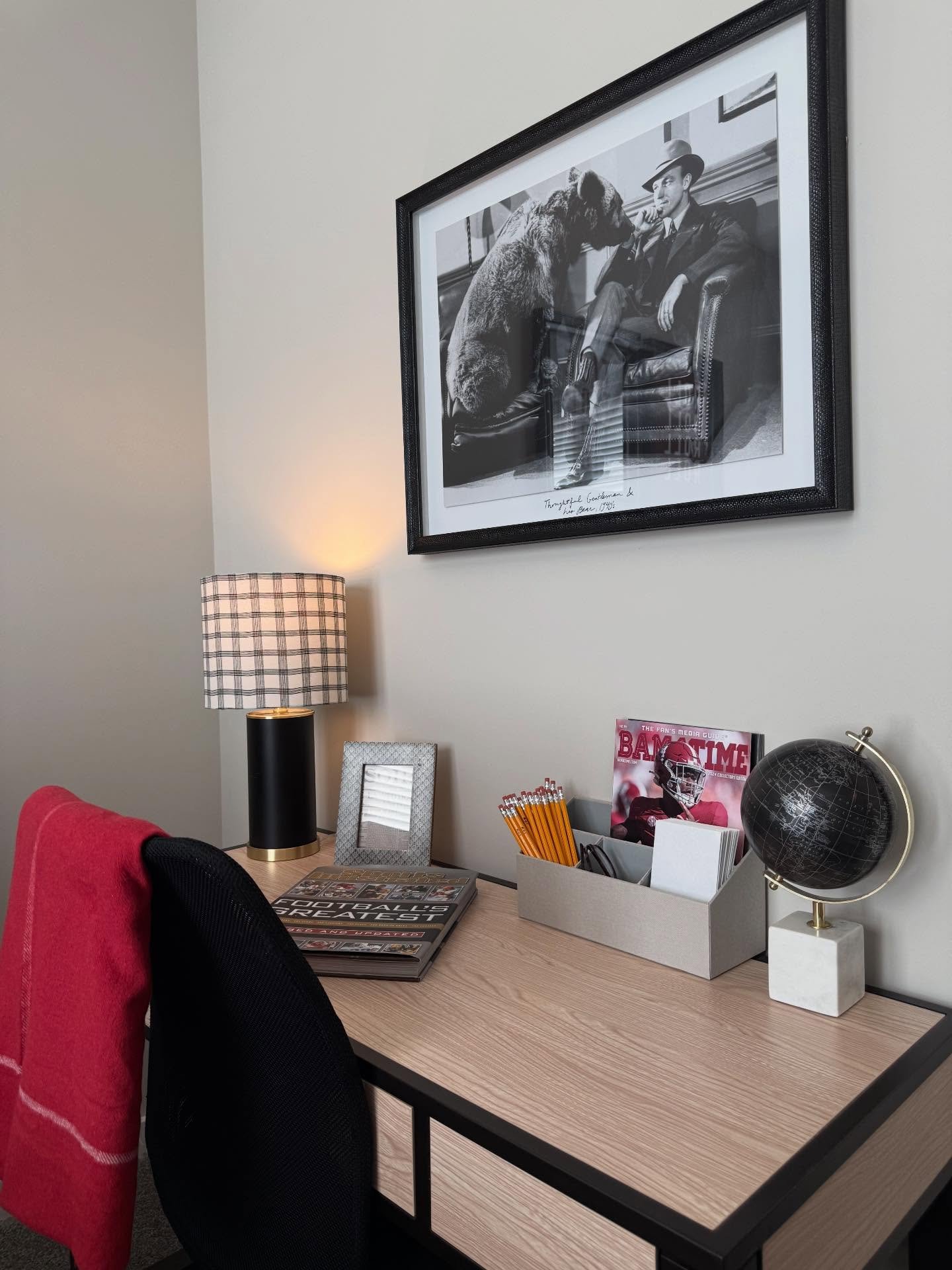 Happy Hump Day! 🐪

Studying is made easy at My House on 13th! 📚