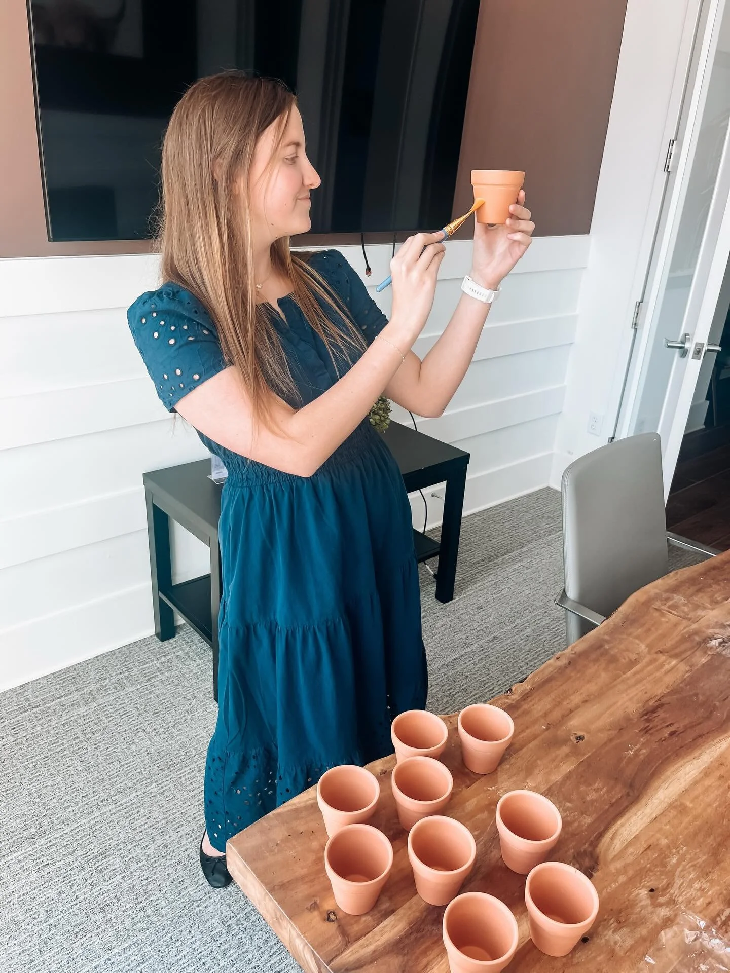 Residents &mdash; Stop by the Conference room Now until 6PM for Flower Pot Painting! 🪴🌸