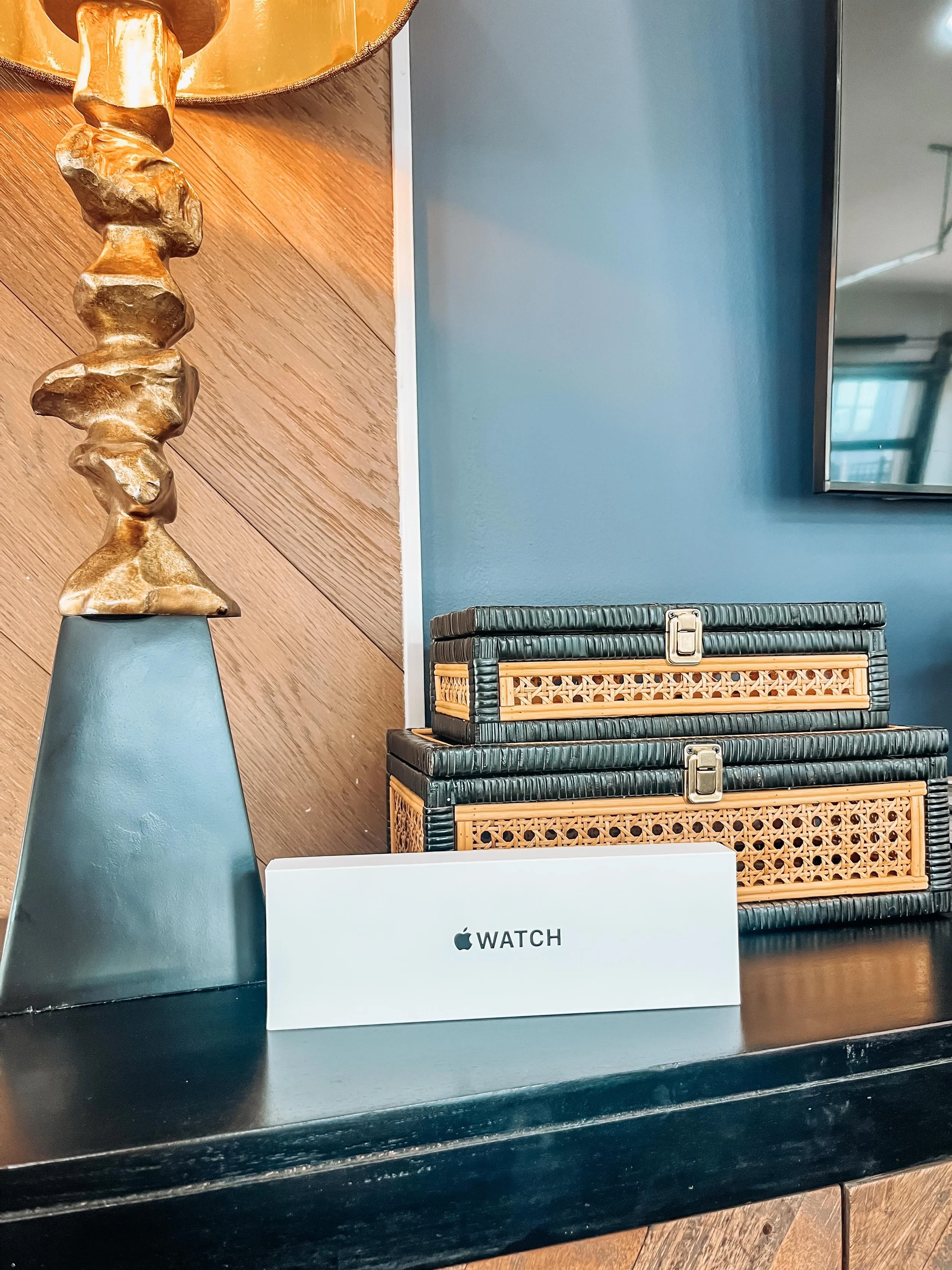 Want a chance to win an Apple Watch??⌚️ 

✅ Like this post! 
✅ Comment your favorite thing about My House on 13th 

Winner will be chosen at 5:30PM tomorrow! 🏆