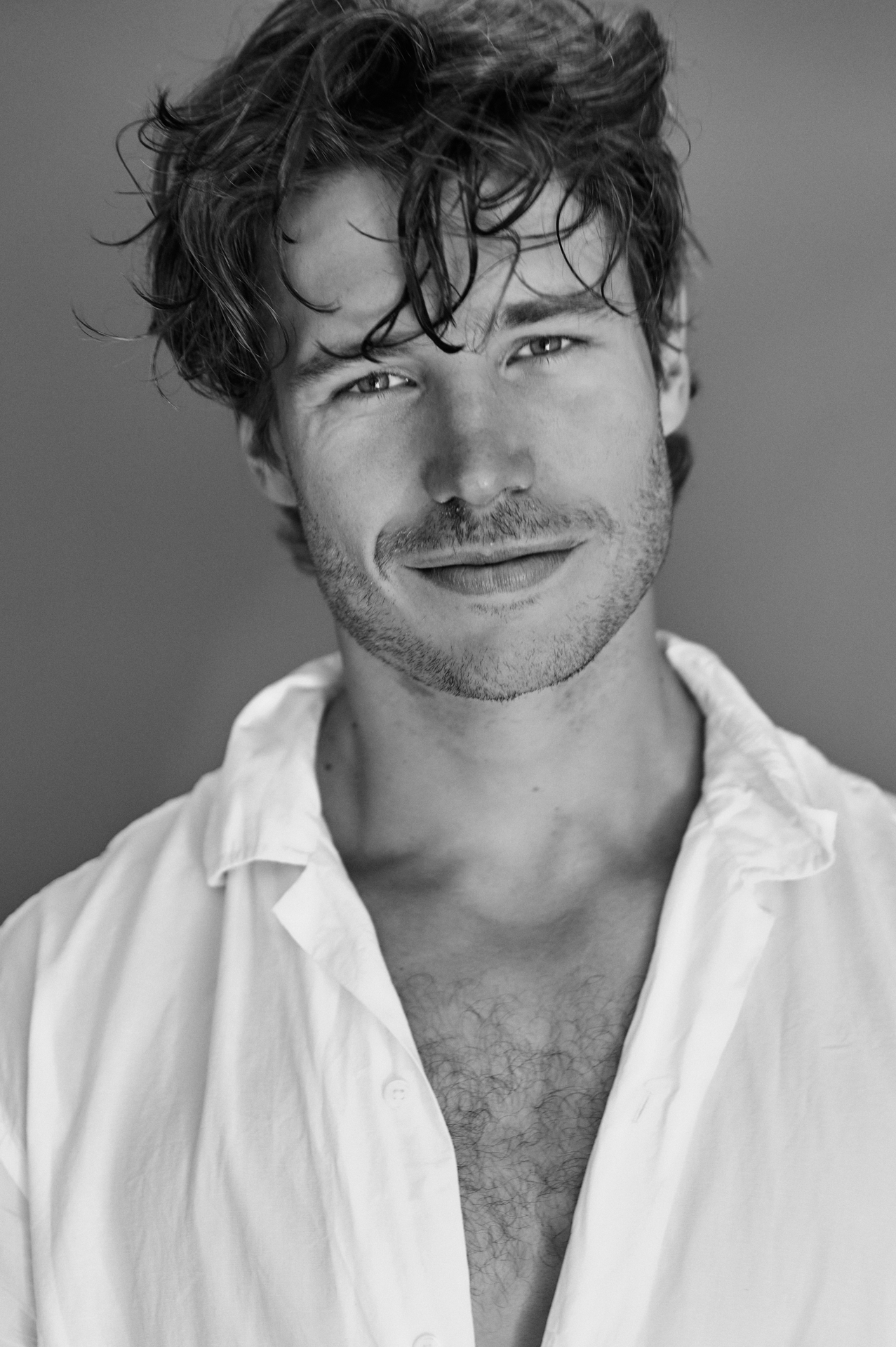Charlie R by Smiggi