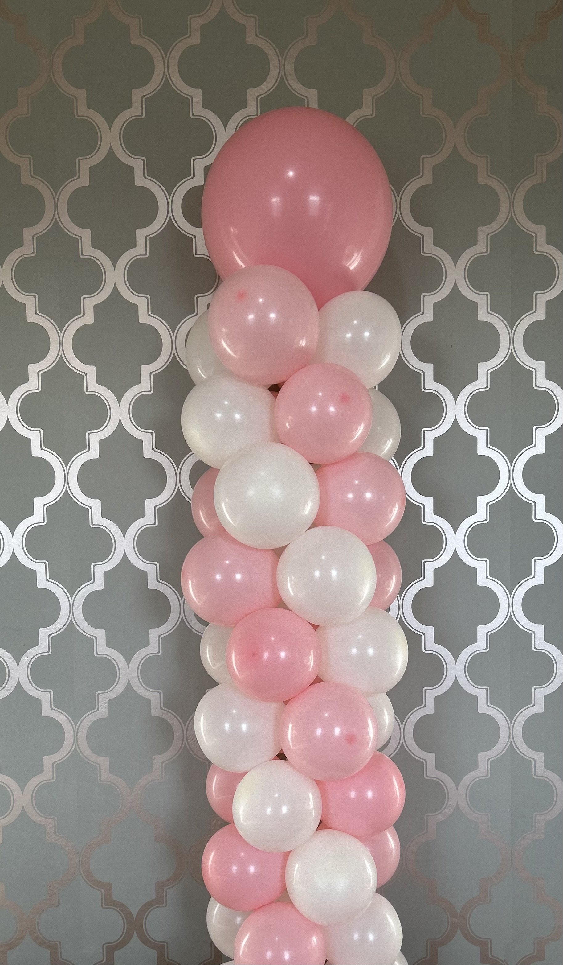 Balloon Pillar - Standard size 6ft including topper. $50.00
Top: Pick from themed toppers or round latex balloon.
Colors: Please see color palette.
