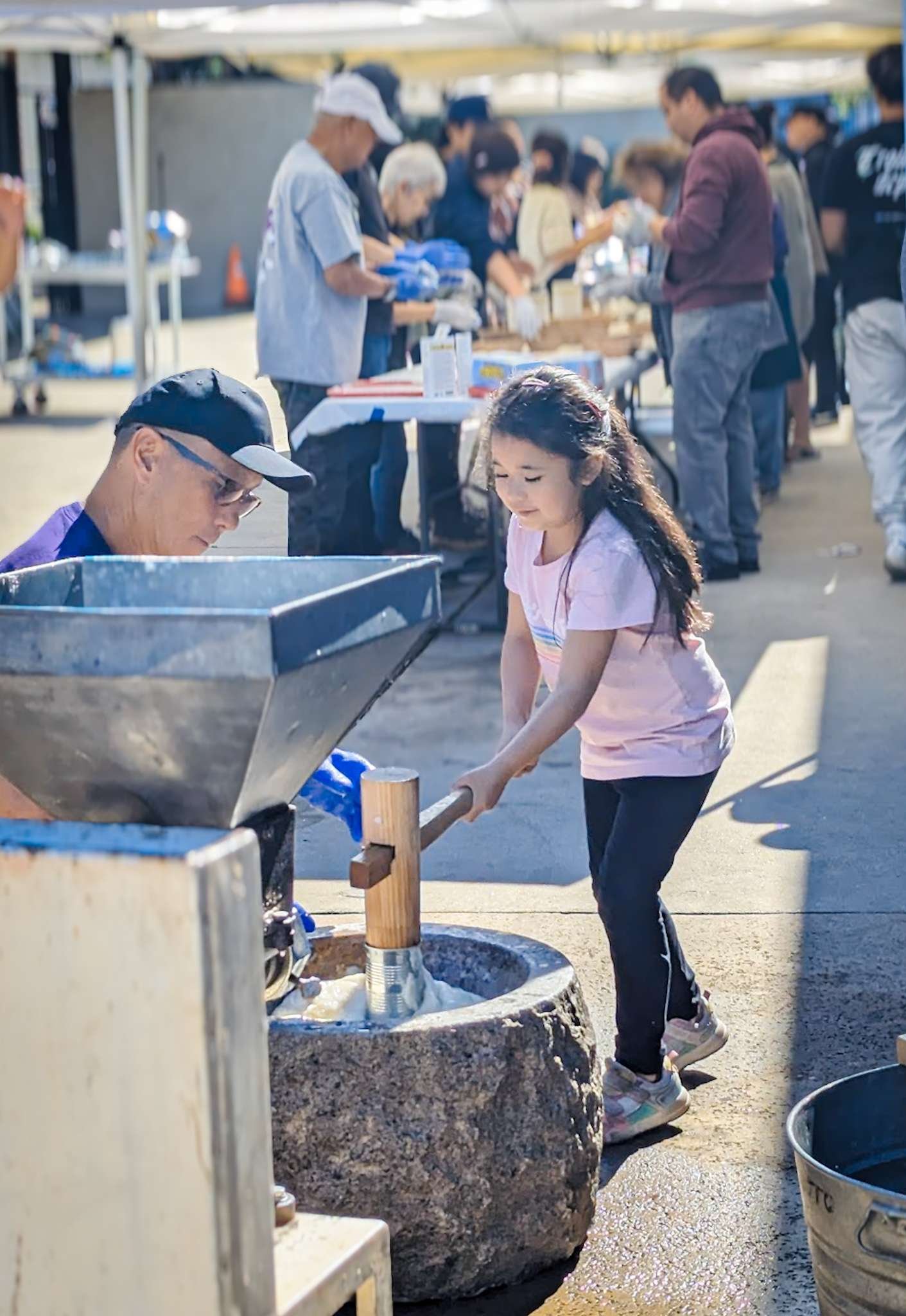 🍡 Mochi-tsuki (Rice Pounding)