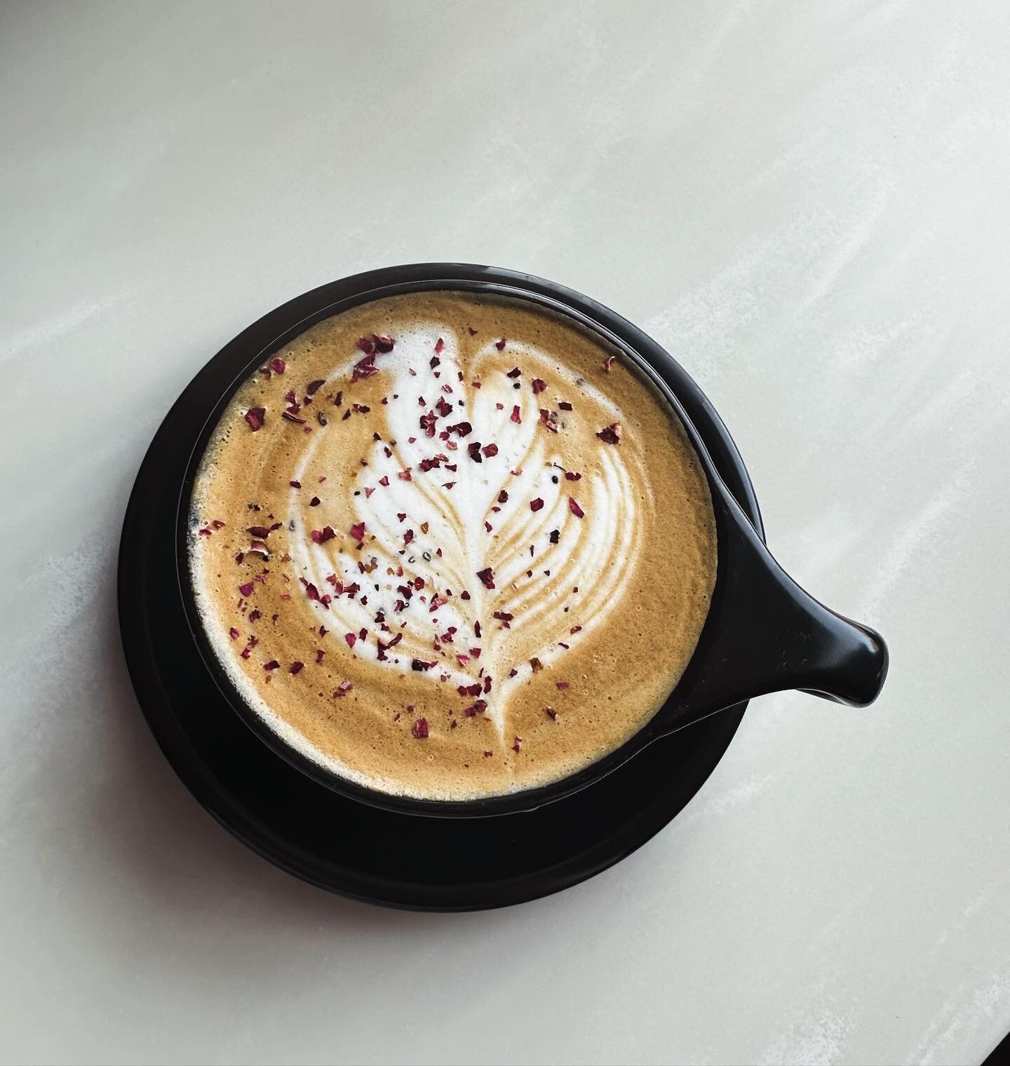 @stillvibrato espresso 🤝 Organic whole milk 🤝 @metoliustea lavender syrup + rose cardamom sprinkle 🫶🏼 Available every day from 7am-4pm. *oat milk available for dairy substitute